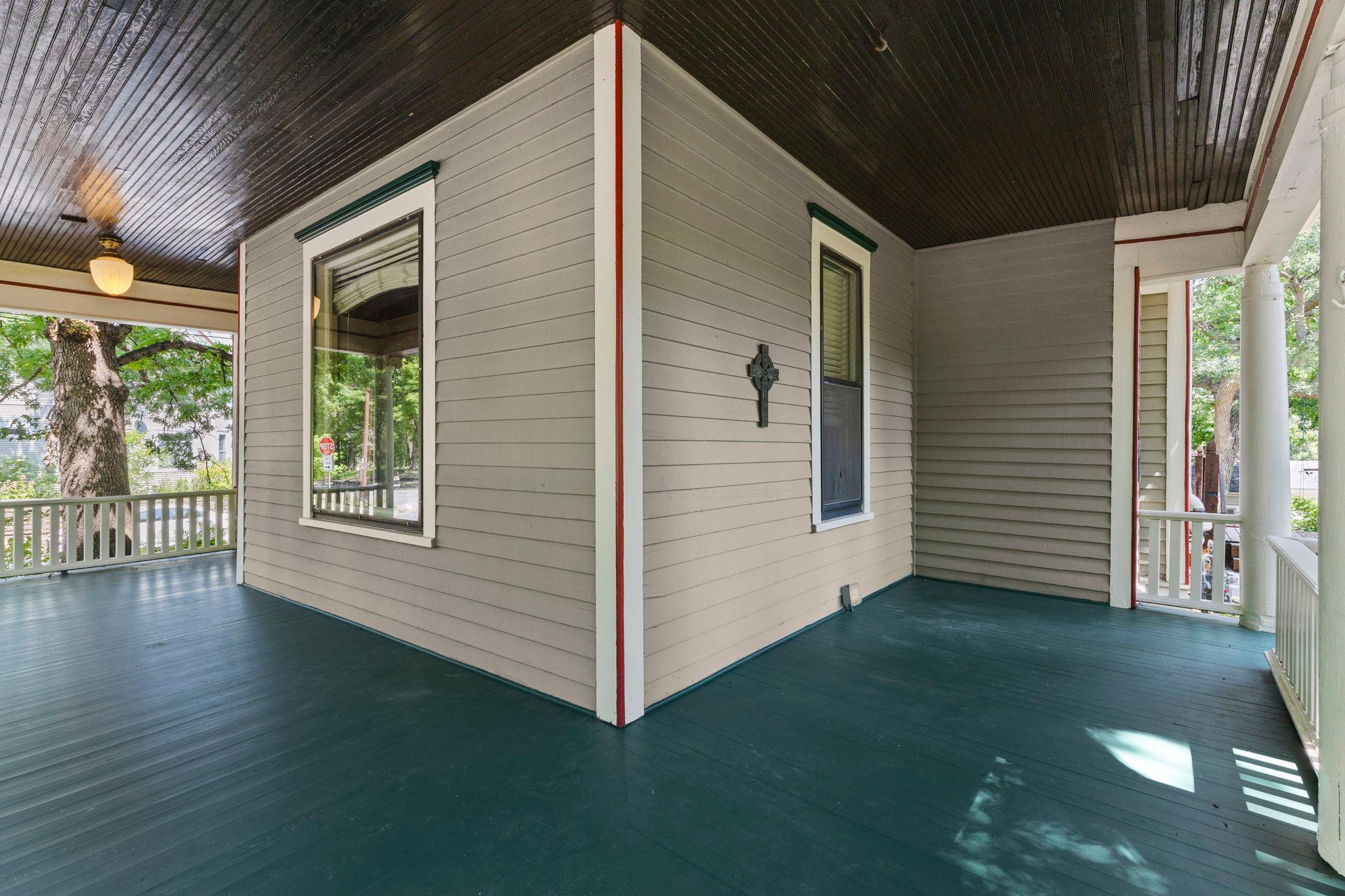 View of Residential at 2226 Fremont Avenue, Minneapolis MN 55411, Minneapolis (29 of 36) - Mike Wilen | Minnesota Team Real Estate