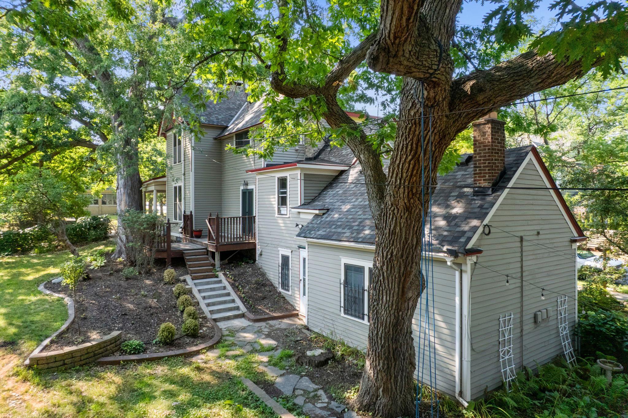 View of Residential at 2226 Fremont Avenue, Minneapolis MN 55411, Minneapolis (32 of 36) - Mike Wilen | Minnesota Team Real Estate