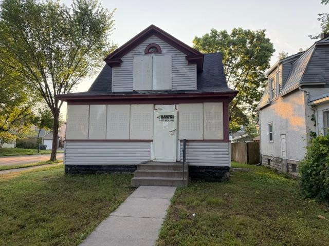 View of Residential at 2030 Russell Avenue, Minneapolis MN 55411, Minneapolis - Mike Wilen | Minnesota Team Real Estate