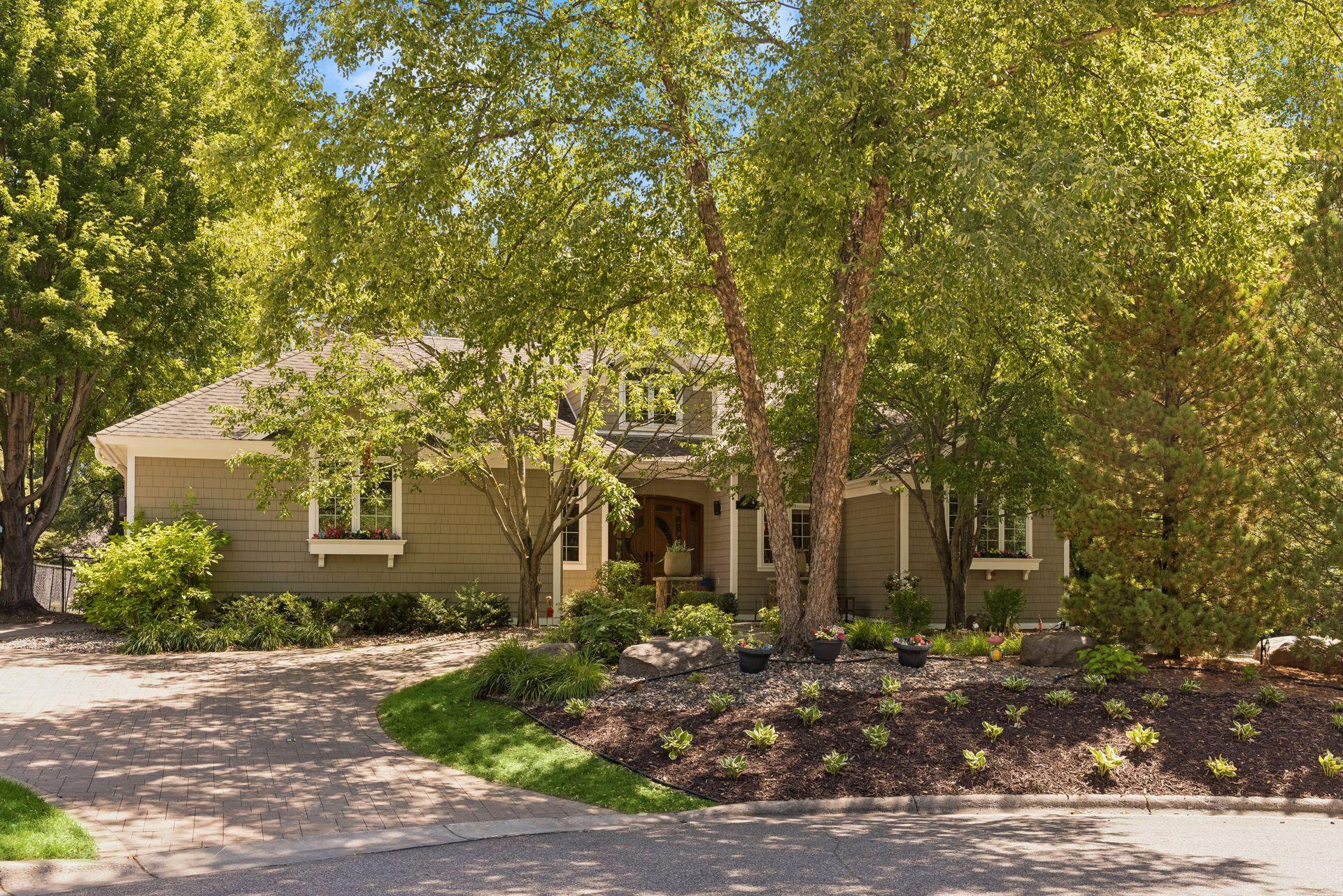 View of Residential at 2841 Ella Lane, Minnetonka MN 55305, Minnetonka (3 of 71) - Mike Wilen | Minnesota Team Real Estate