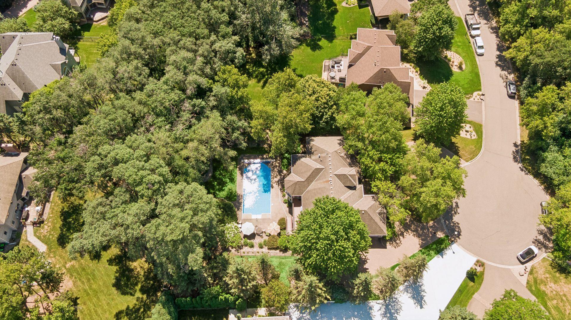 View of Residential at 2841 Ella Lane, Minnetonka MN 55305, Minnetonka (4 of 71) - Mike Wilen | Minnesota Team Real Estate