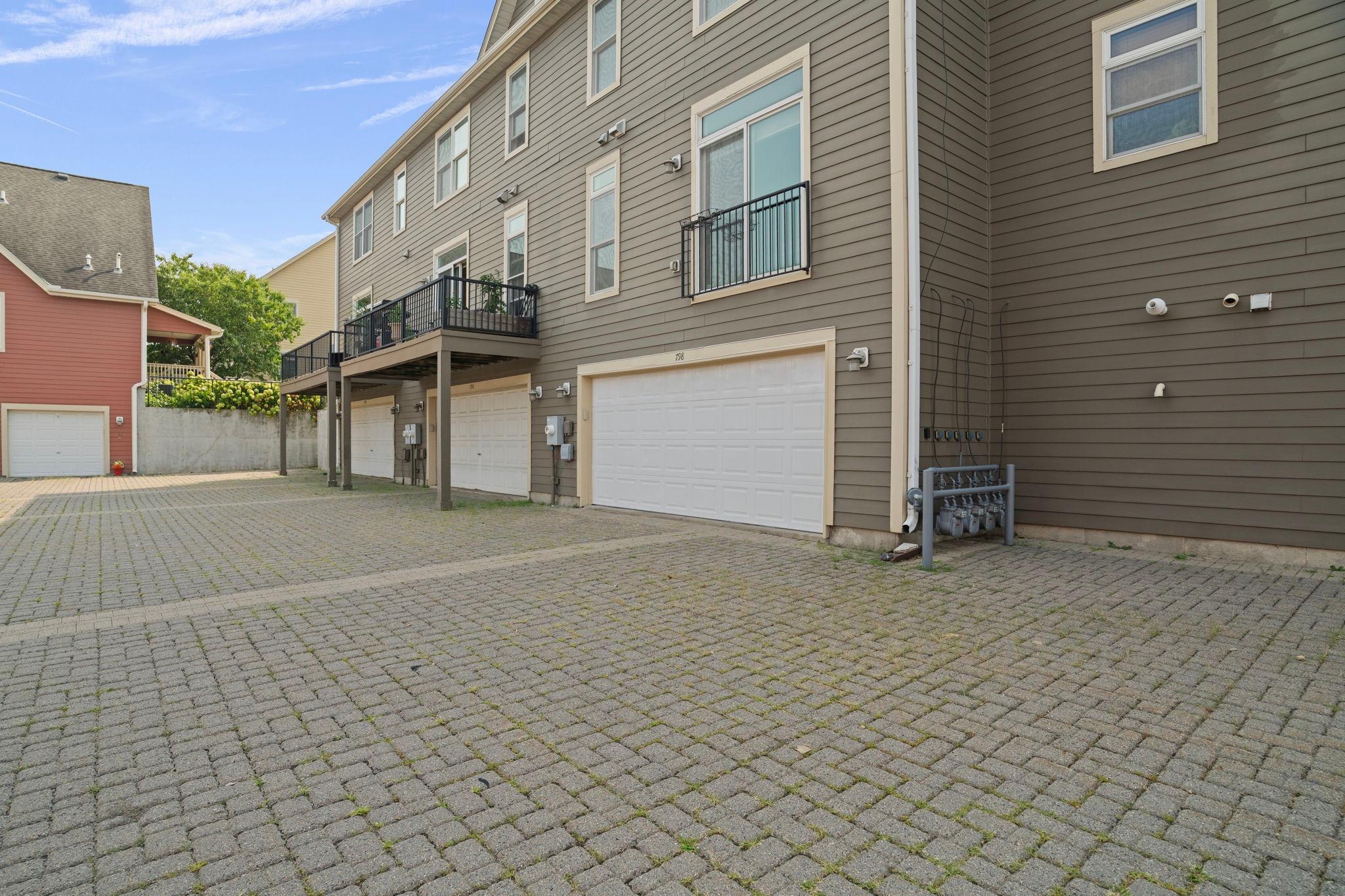 View of Residential at 798 Cedar Street #2, Saint Paul MN 55103, Saint Paul (29 of 32) - Mike Wilen | Minnesota Team Real Estate