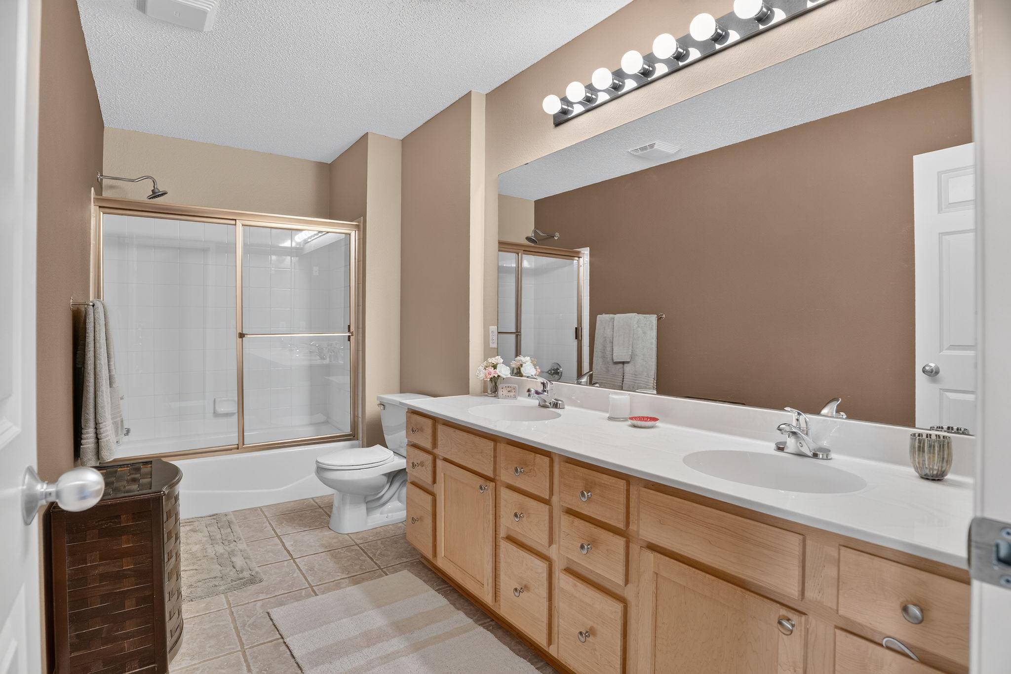 View of Residential at 798 Cedar Street #2, Saint Paul MN 55103, Saint Paul (21 of 32) - Mike Wilen | Minnesota Team Real Estate