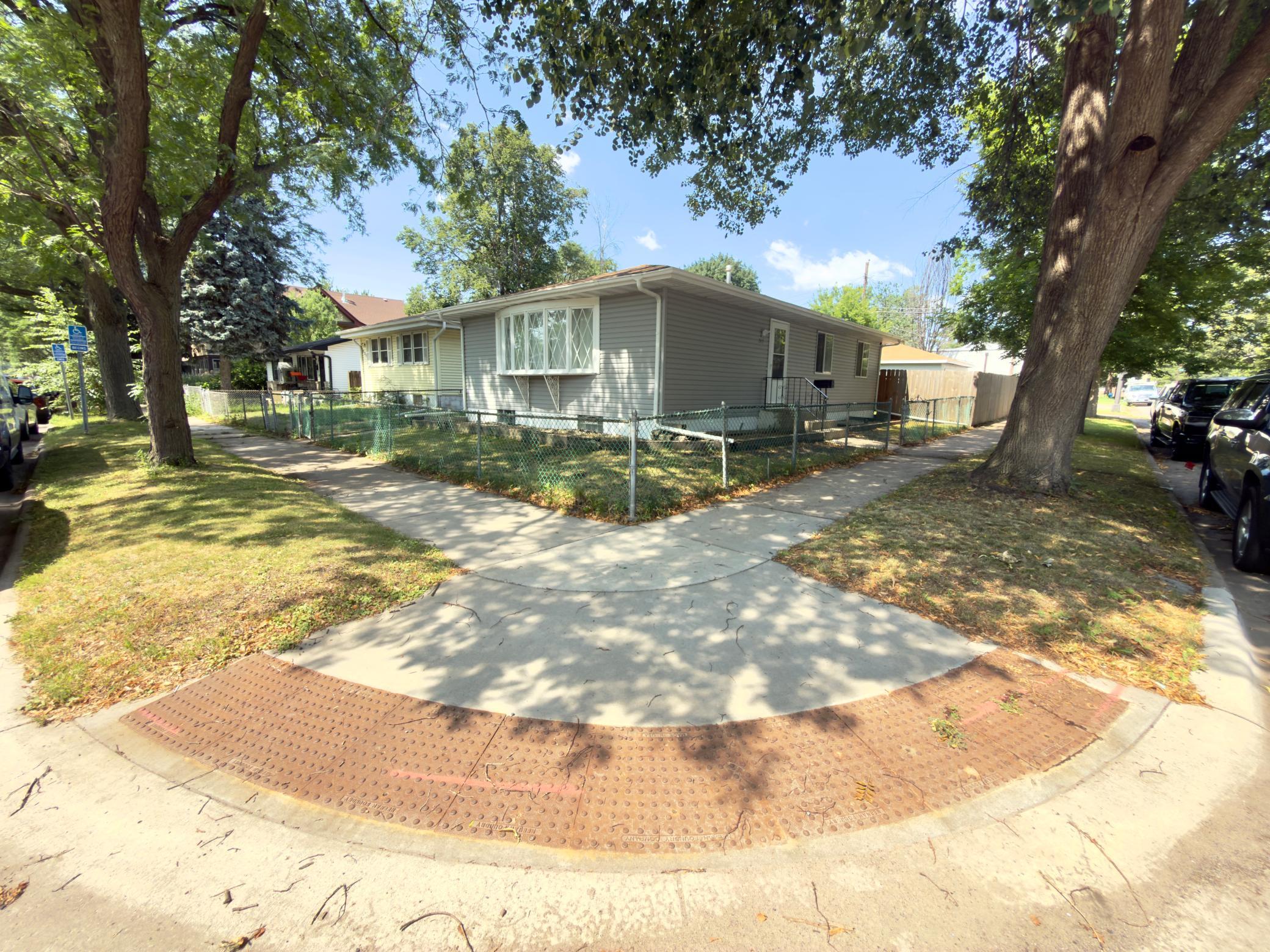 View of Residential at 243 Winifred Street, Saint Paul MN 55107, Saint Paul (3 of 35) - Mike Wilen | Minnesota Team Real Estate