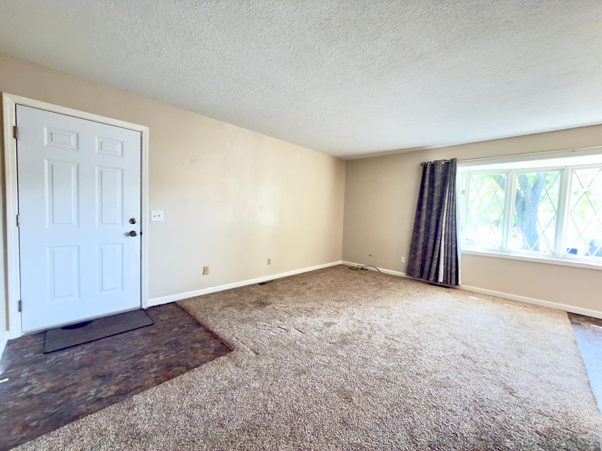 View of Residential at 243 Winifred Street, Saint Paul MN 55107, Saint Paul (10 of 35) - Mike Wilen | Minnesota Team Real Estate