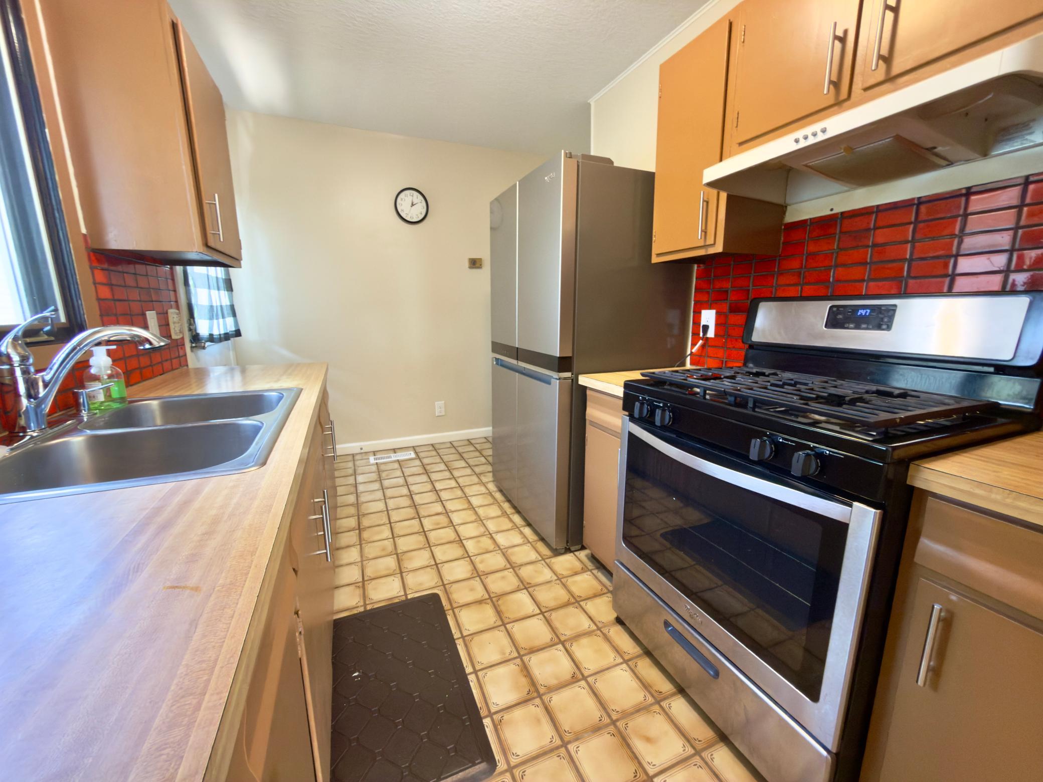 View of Residential at 243 Winifred Street, Saint Paul MN 55107, Saint Paul (11 of 35) - Mike Wilen | Minnesota Team Real Estate