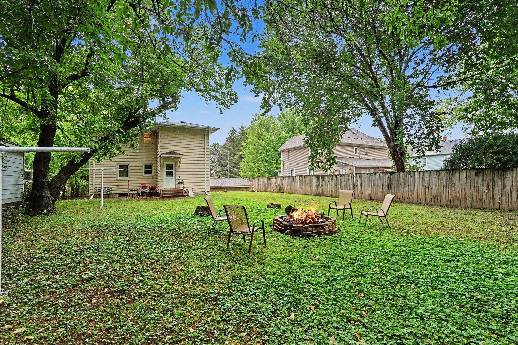 View of Residential Income at 1680 Burns Avenue, Saint Paul MN 55106, Saint Paul (18 of 26) - Mike Wilen | Minnesota Team Real Estate