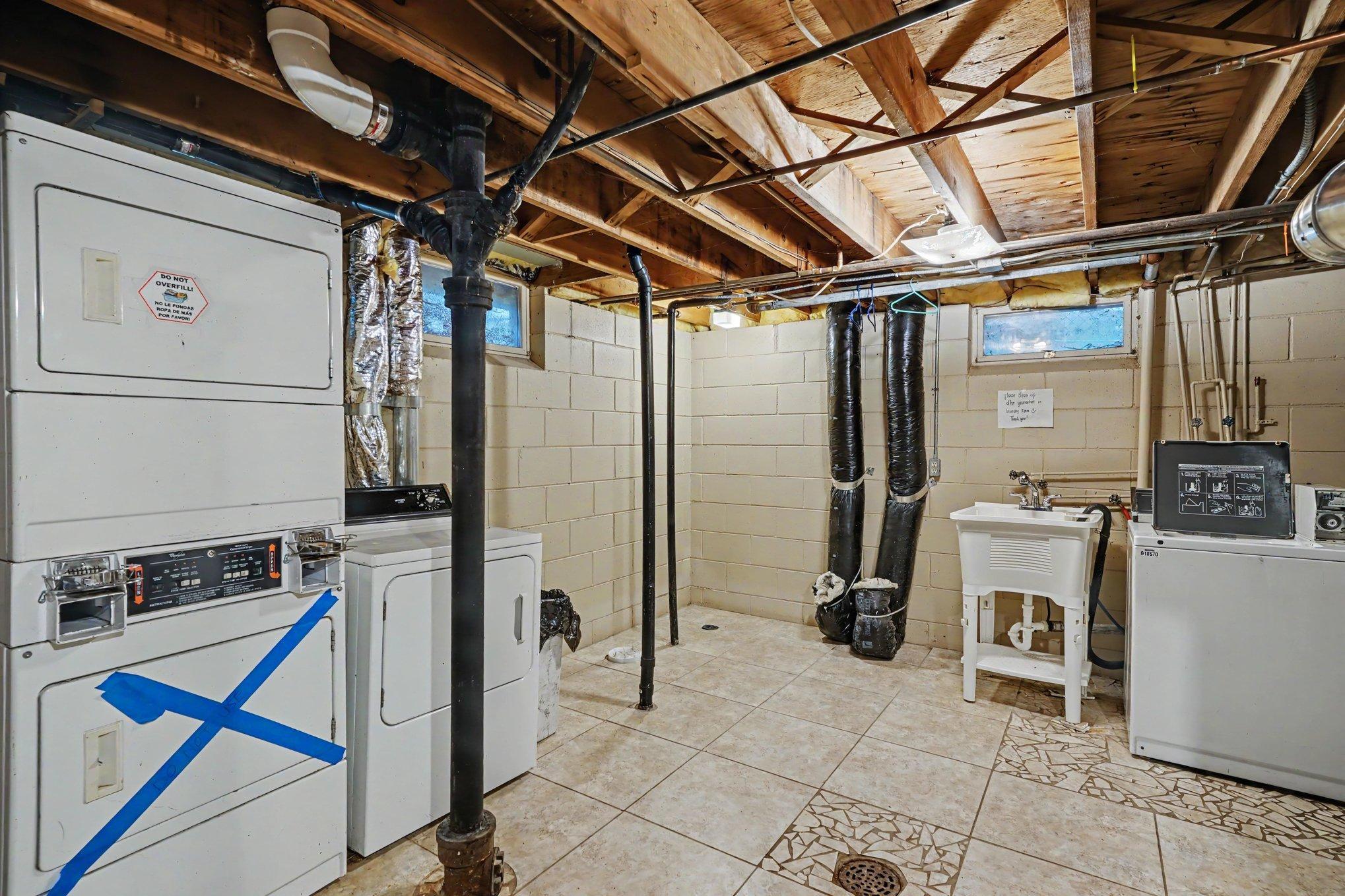 View of Residential Income at 1680 Burns Avenue, Saint Paul MN 55106, Saint Paul (16 of 26) - Mike Wilen | Minnesota Team Real Estate