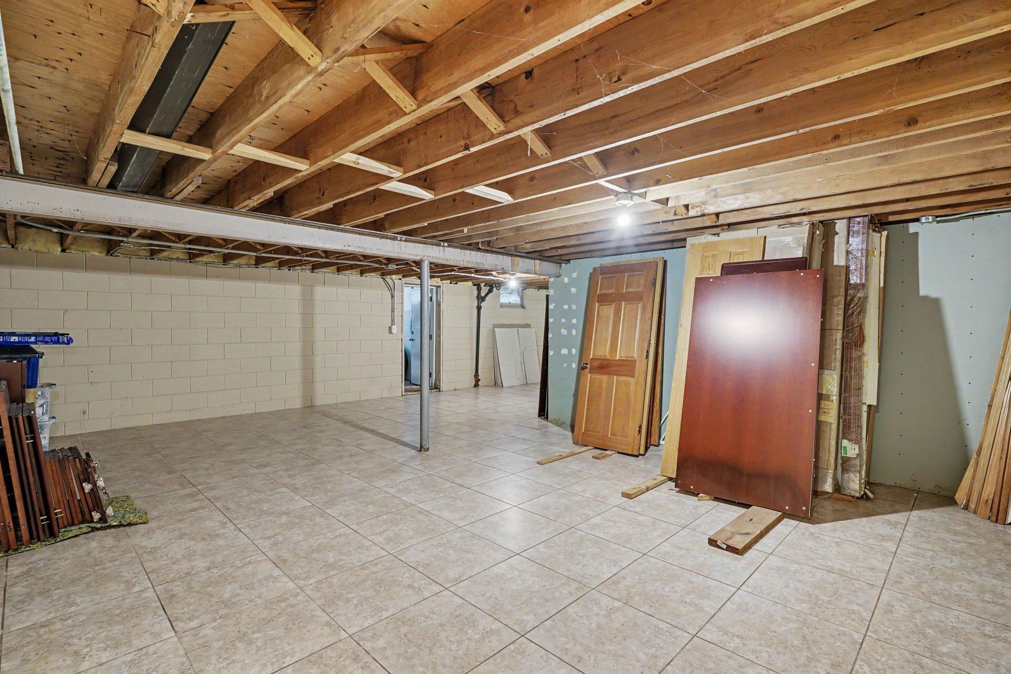 View of Residential Income at 1680 Burns Avenue, Saint Paul MN 55106, Saint Paul (13 of 26) - Mike Wilen | Minnesota Team Real Estate