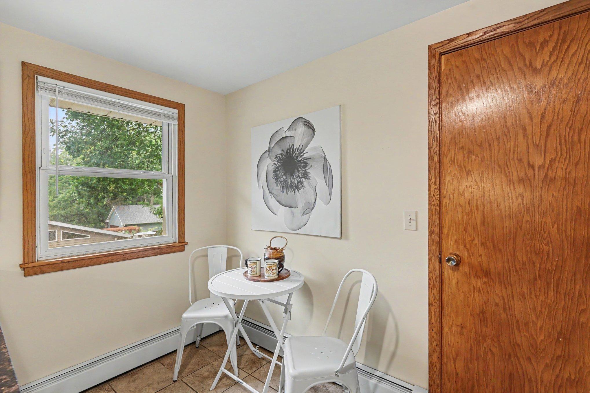View of Residential Income at 1680 Burns Avenue, Saint Paul MN 55106, Saint Paul (8 of 26) - Mike Wilen | Minnesota Team Real Estate