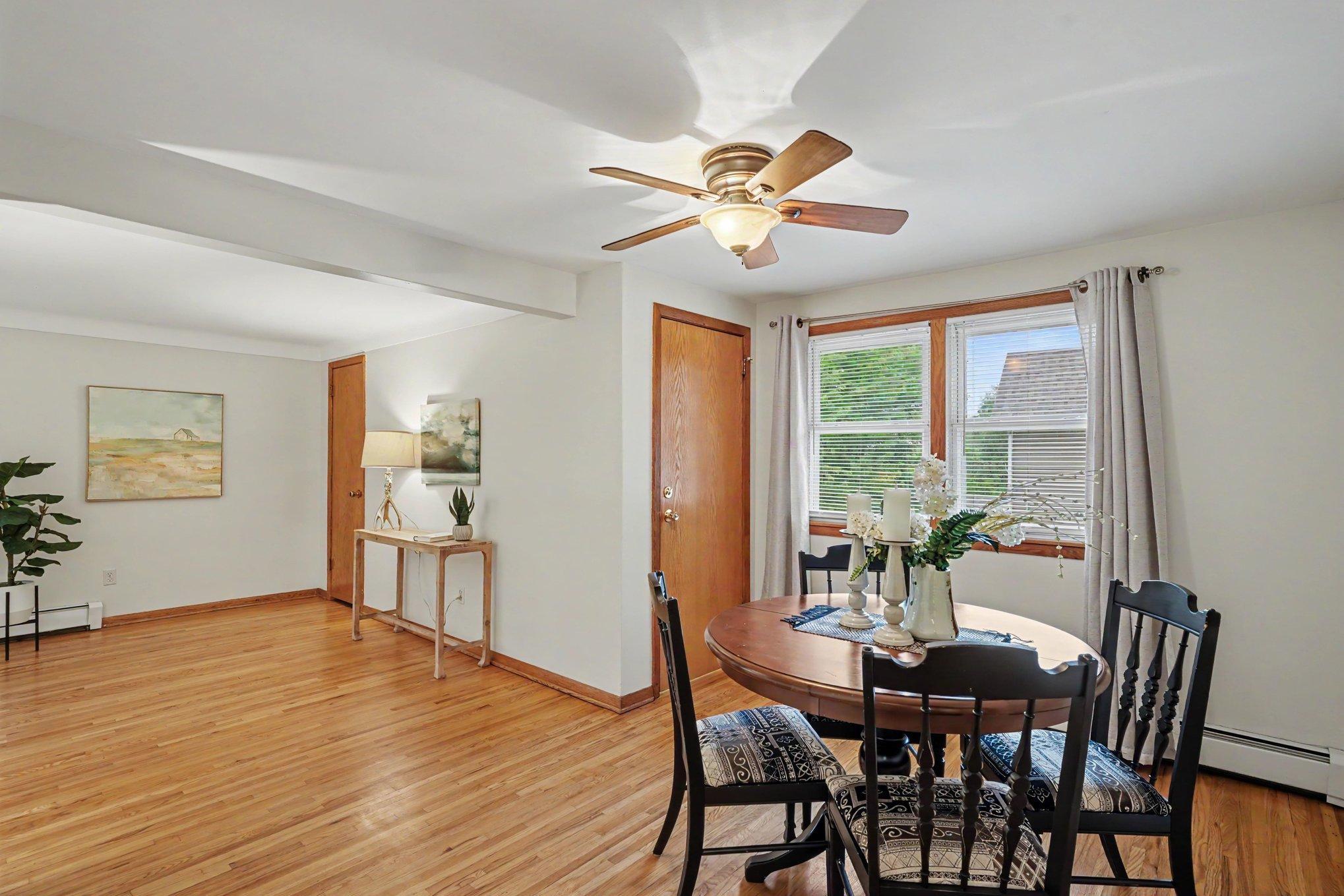 View of Residential Income at 1680 Burns Avenue, Saint Paul MN 55106, Saint Paul (6 of 26) - Mike Wilen | Minnesota Team Real Estate