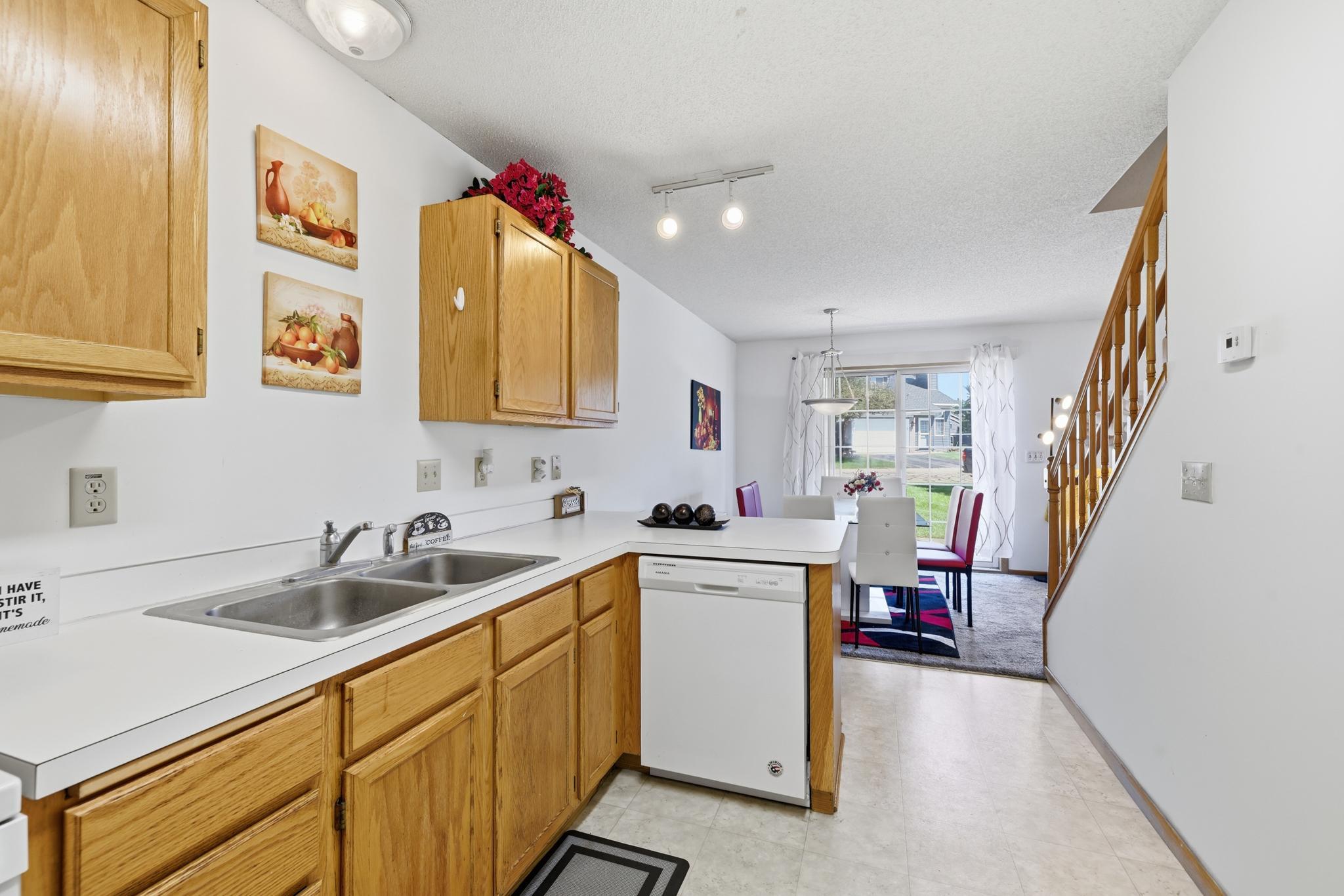View of Residential at 1870 Donegal Drive #4, Woodbury MN 55125, Woodbury (15 of 26) - Mike Wilen | Minnesota Team Real Estate