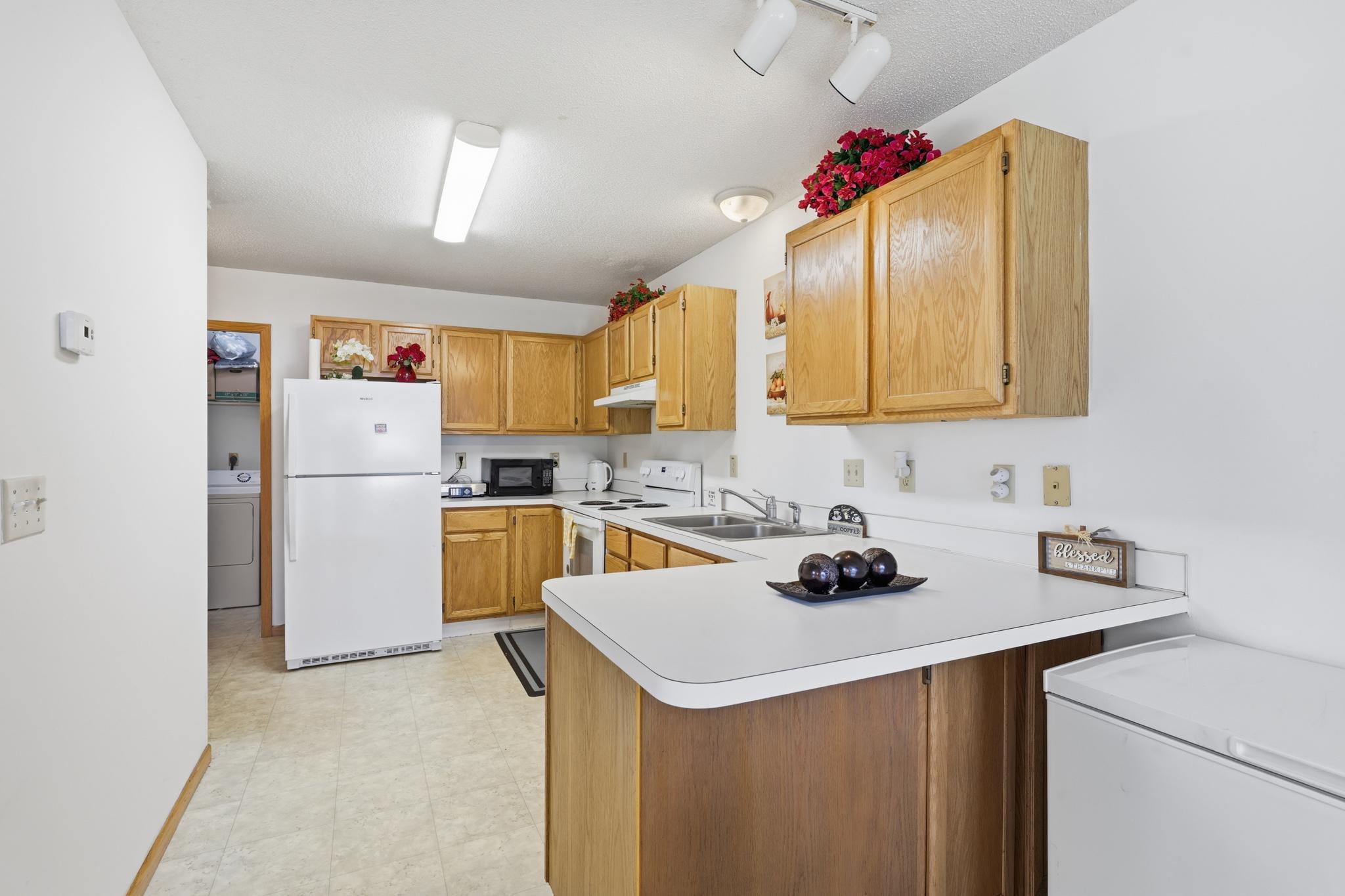 View of Residential at 1870 Donegal Drive #4, Woodbury MN 55125, Woodbury (12 of 26) - Mike Wilen | Minnesota Team Real Estate