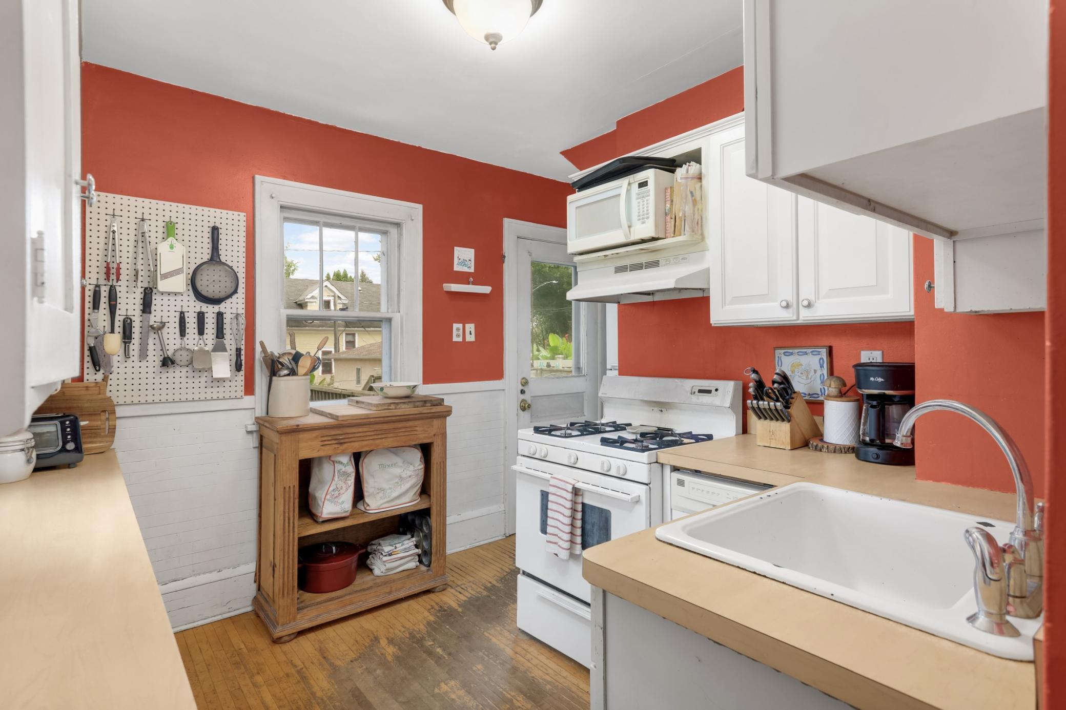 View of Residential at 4404 33rd Avenue, Minneapolis MN 55406, Minneapolis (14 of 41) - Mike Wilen | Minnesota Team Real Estate