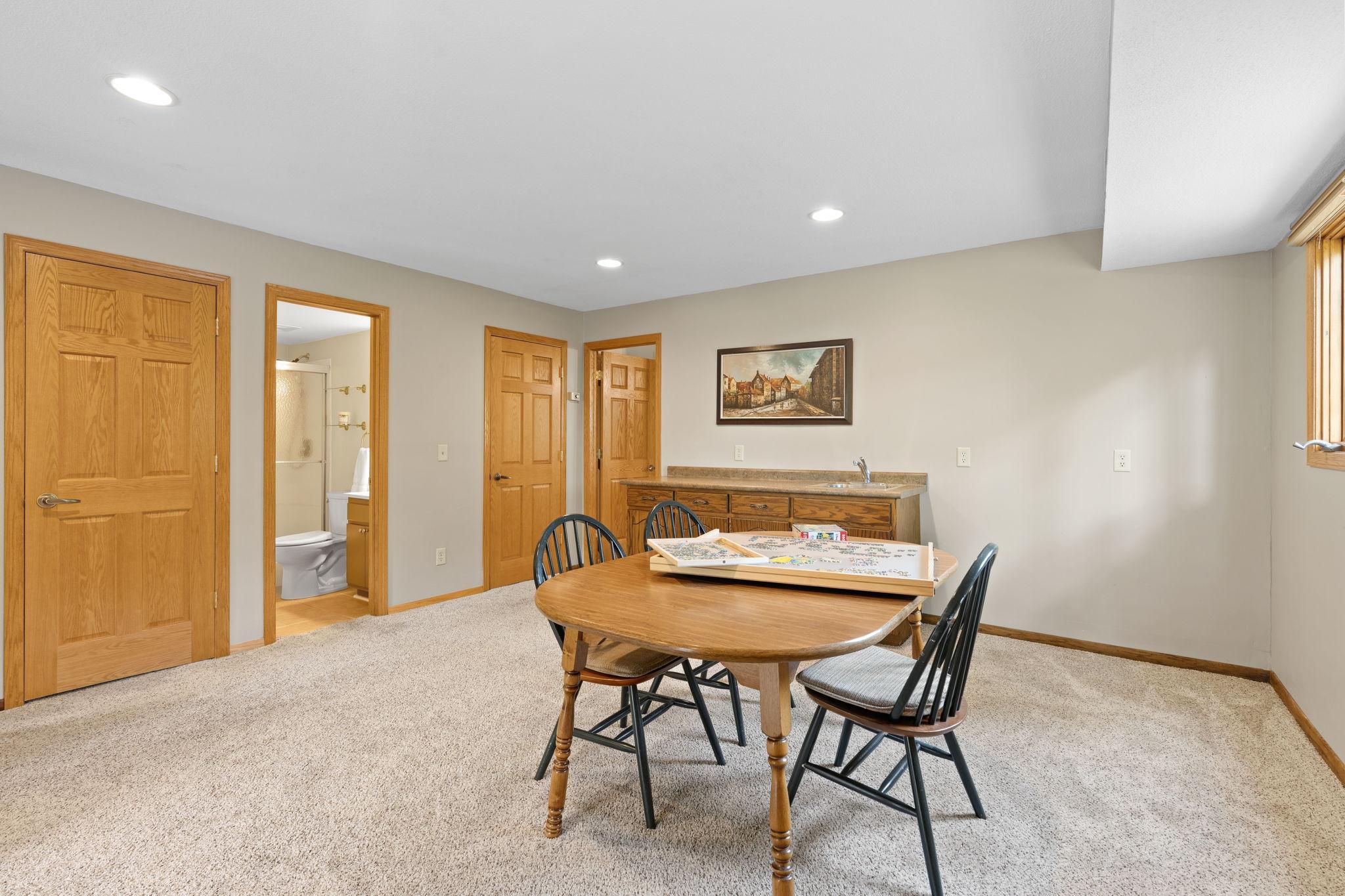 View of Residential at 2821 Saddlebrooke Circle, Minnetonka MN 55305, Minnetonka (51 of 68) - Mike Wilen | Minnesota Team Real Estate