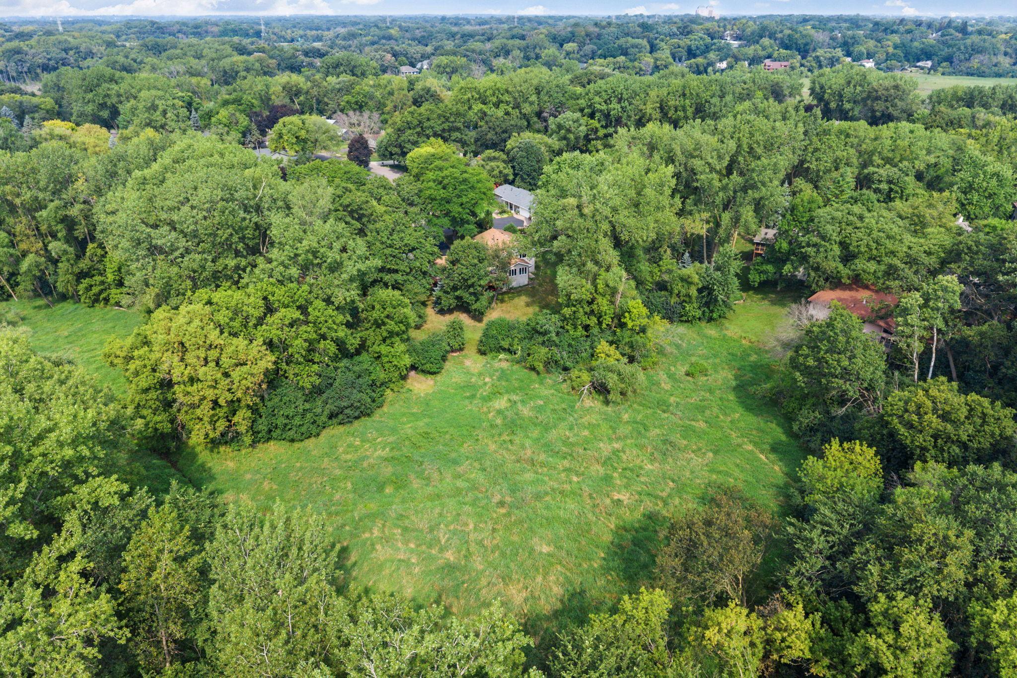 View of Residential at 2821 Saddlebrooke Circle, Minnetonka MN 55305, Minnetonka (9 of 68) - Mike Wilen | Minnesota Team Real Estate