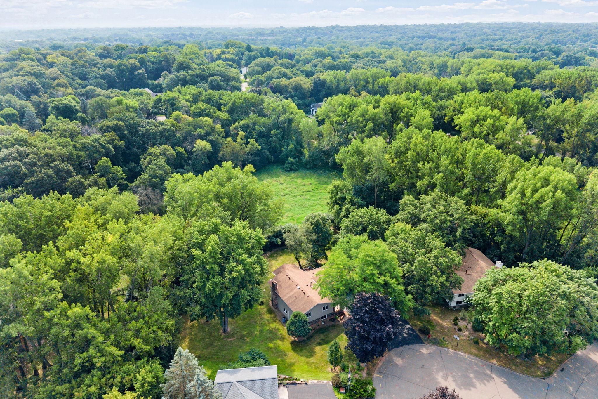 View of Residential at 2821 Saddlebrooke Circle, Minnetonka MN 55305, Minnetonka (61 of 68) - Mike Wilen | Minnesota Team Real Estate
