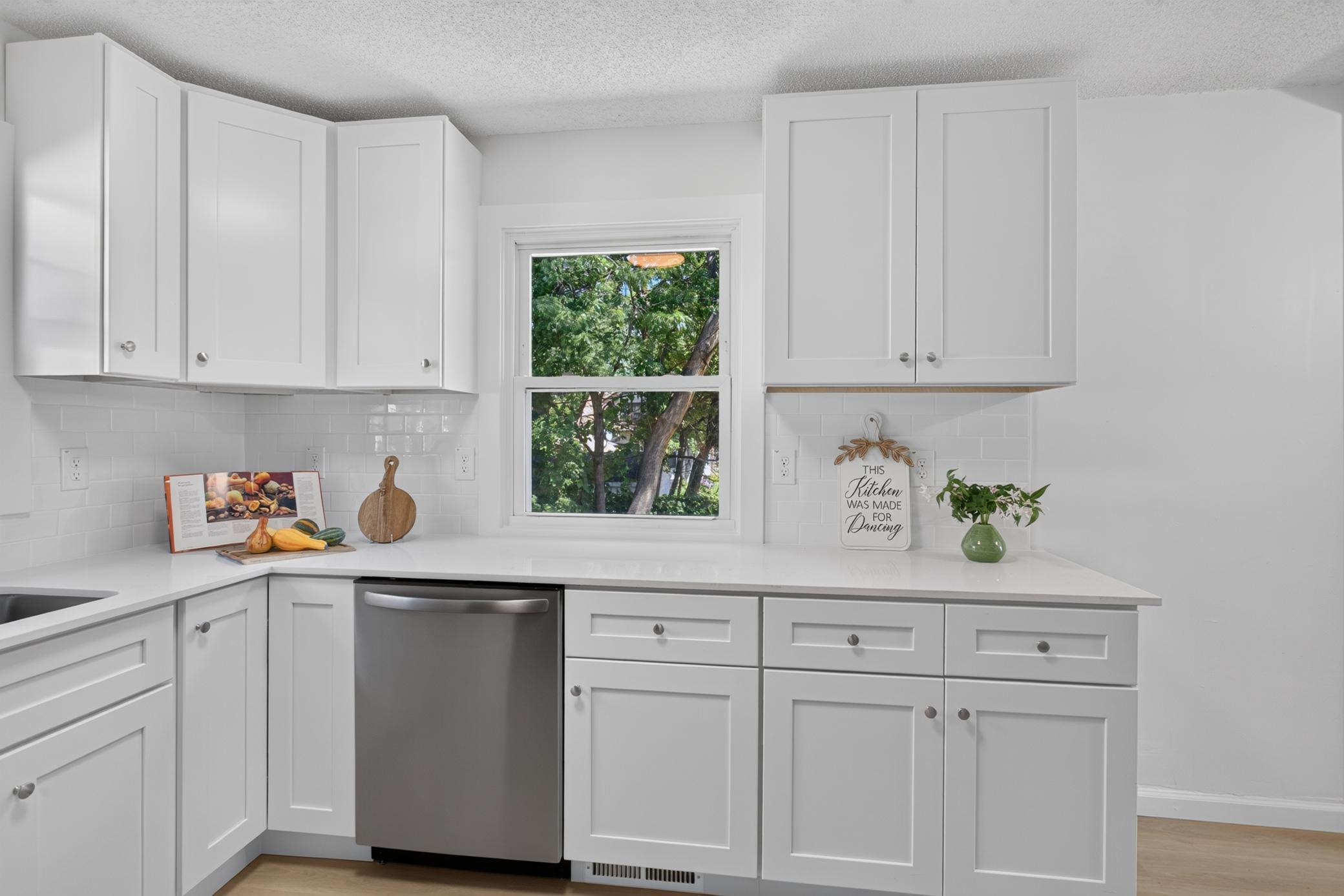 View of Residential at 3722 Fremont Avenue, Minneapolis MN 55412, Minneapolis (17 of 41) - Mike Wilen | Minnesota Team Real Estate