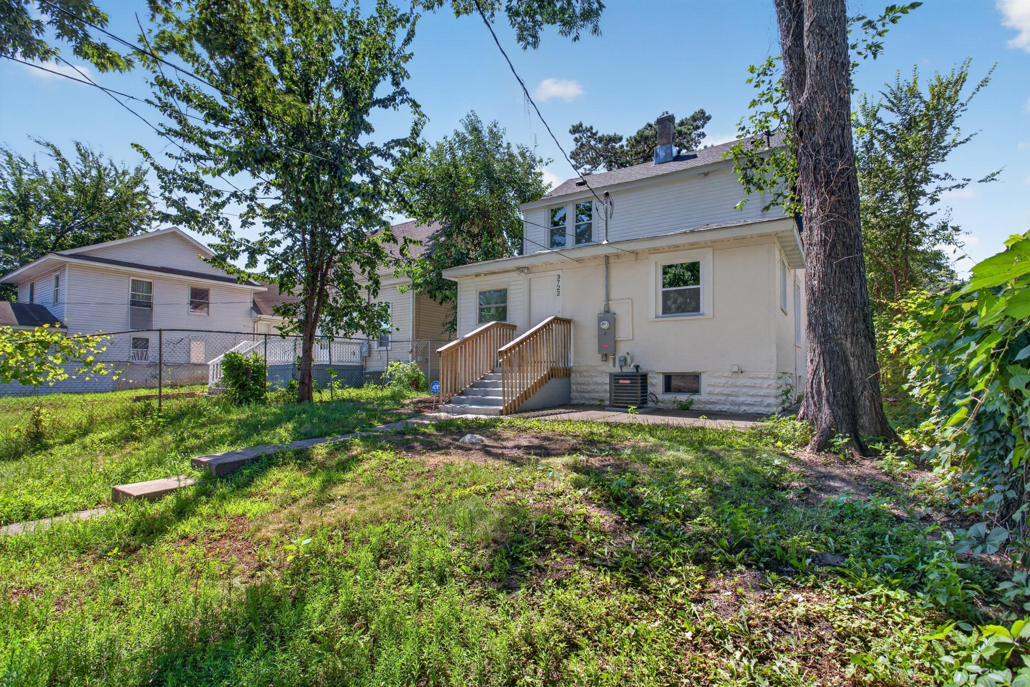 View of Residential at 3722 Fremont Avenue, Minneapolis MN 55412, Minneapolis (35 of 41) - Mike Wilen | Minnesota Team Real Estate