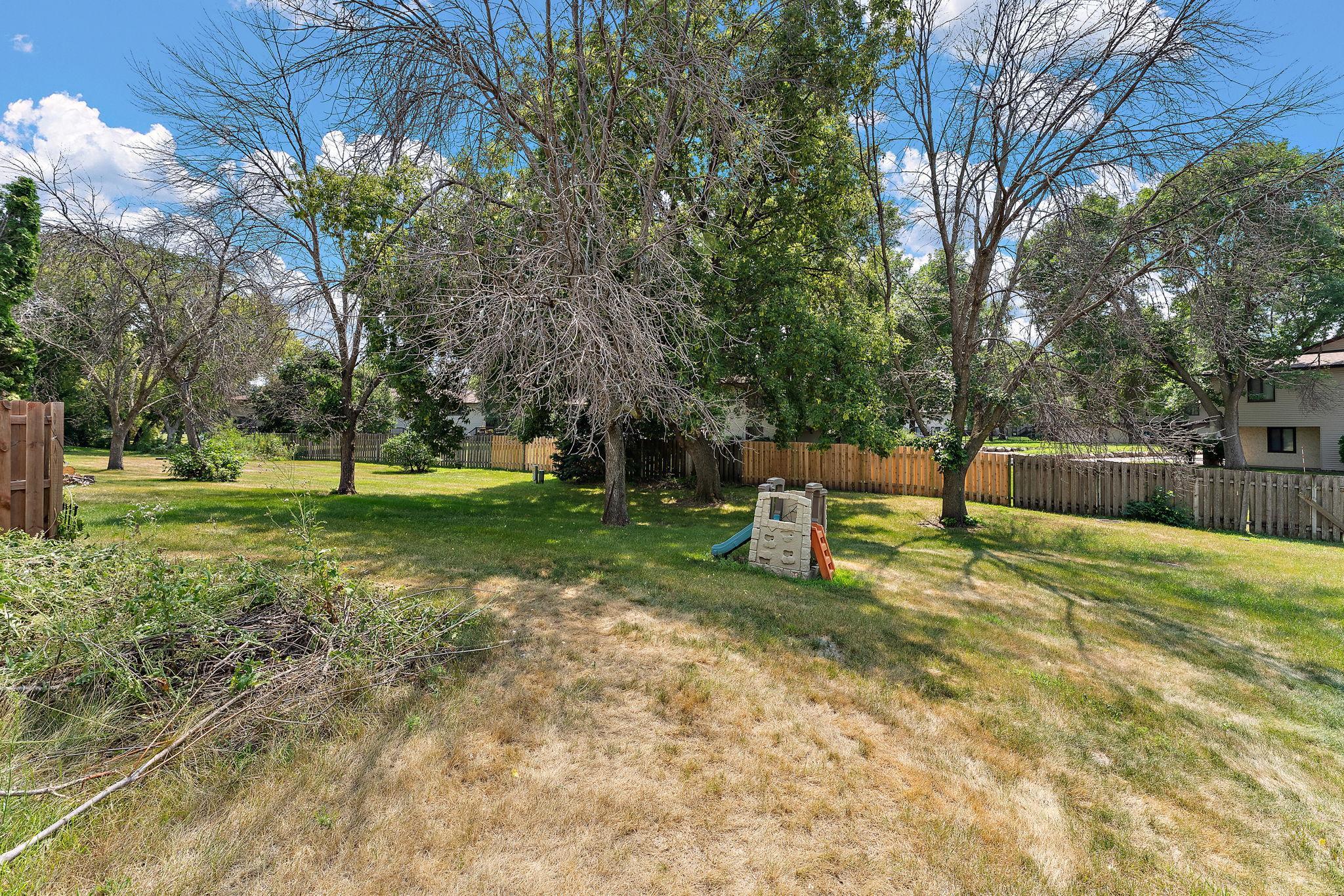 View of Residential at 7747 89th Avenue, Brooklyn Park MN 55445, Brooklyn Park (24 of 33) - Mike Wilen | Minnesota Team Real Estate