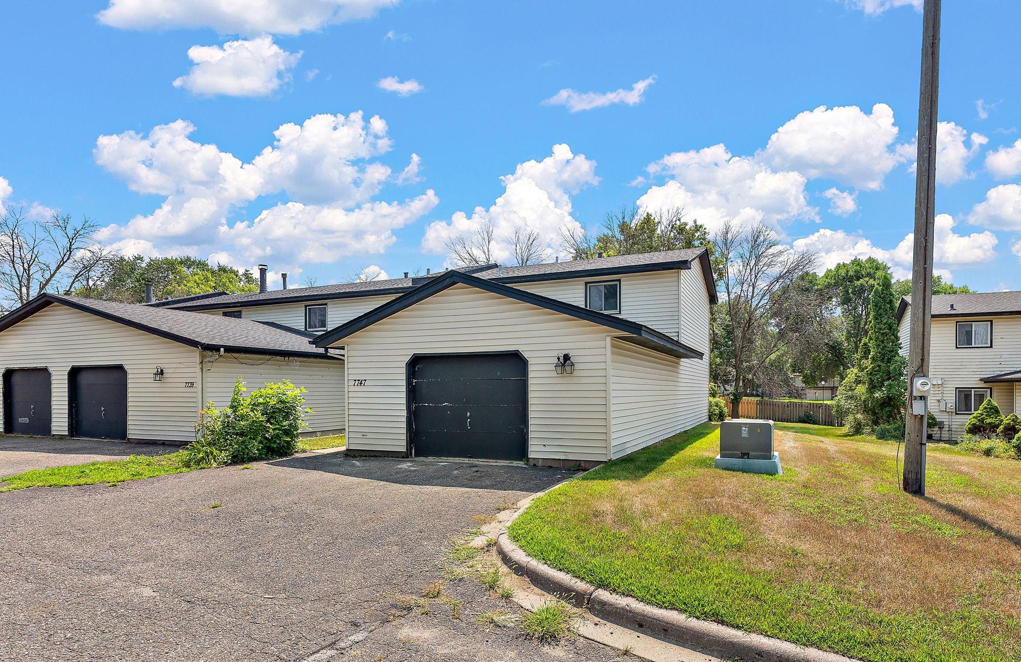 View of Residential at 7747 89th Avenue, Brooklyn Park MN 55445, Brooklyn Park (4 of 33) - Mike Wilen | Minnesota Team Real Estate