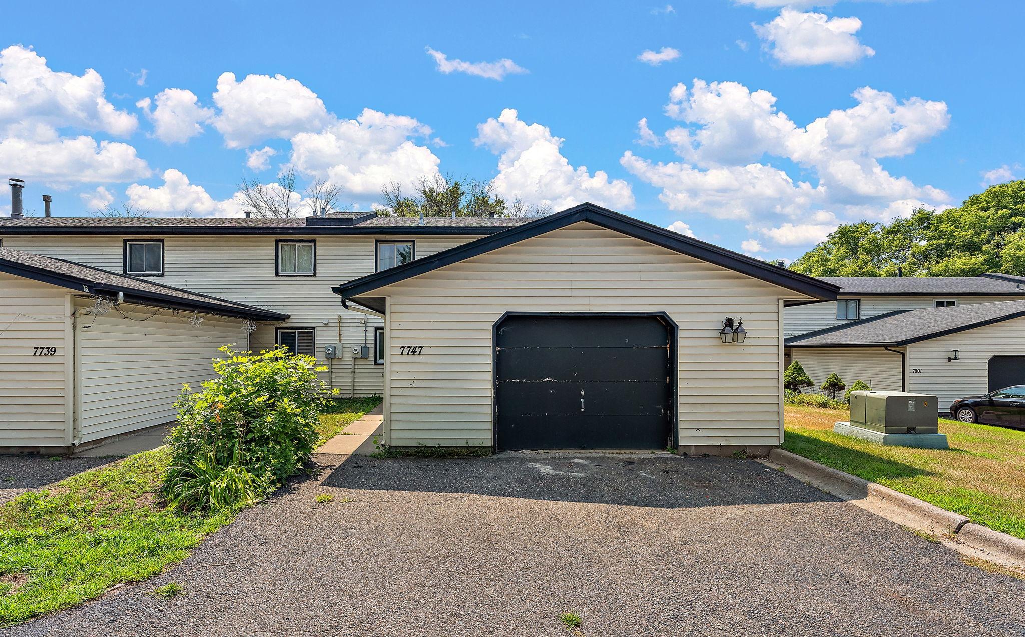 View of Residential at 7747 89th Avenue, Brooklyn Park MN 55445, Brooklyn Park (3 of 33) - Mike Wilen | Minnesota Team Real Estate