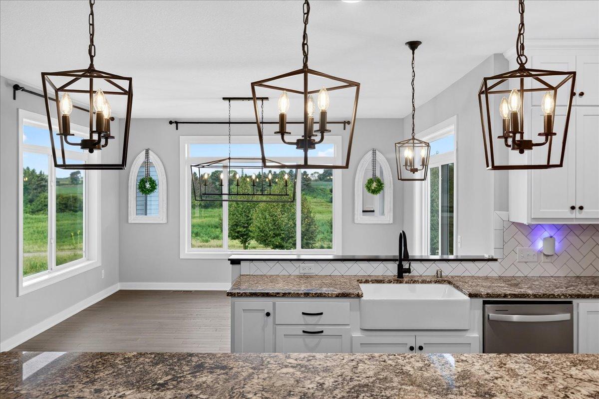 View of Residential at 5304 Pine Island Road, Woodbury MN 55129, Woodbury (21 of 59) - Mike Wilen | Minnesota Team Real Estate