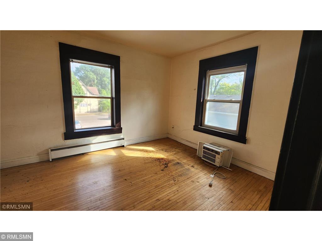 View of Residential Income at 1052 Ross Avenue, Saint Paul MN 55106, Saint Paul (2 of 4) - Mike Wilen | Minnesota Team Real Estate