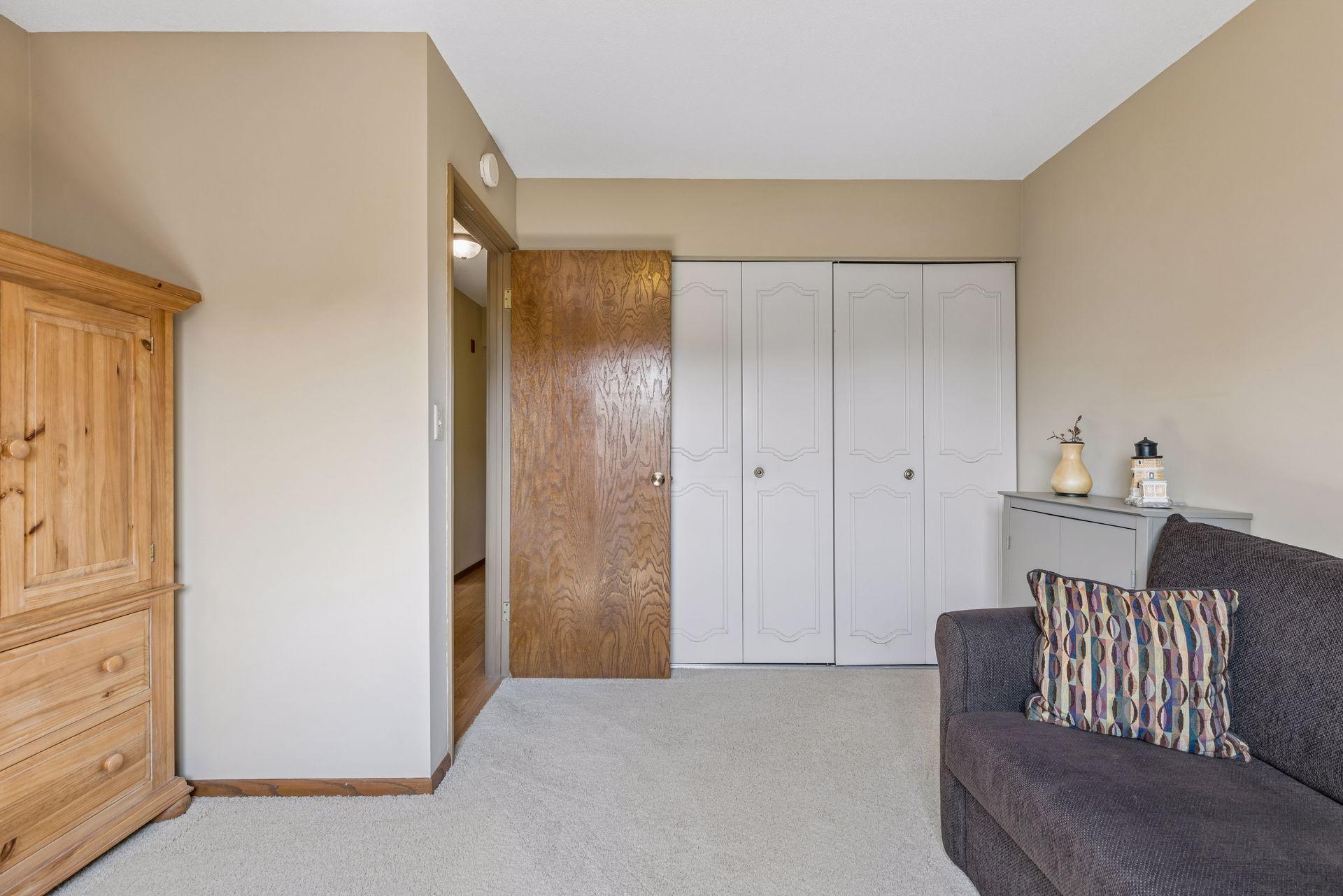 View of Residential at 2700 Oxford Street #140, Roseville MN 55113, Roseville (17 of 26) - Mike Wilen | Minnesota Team Real Estate