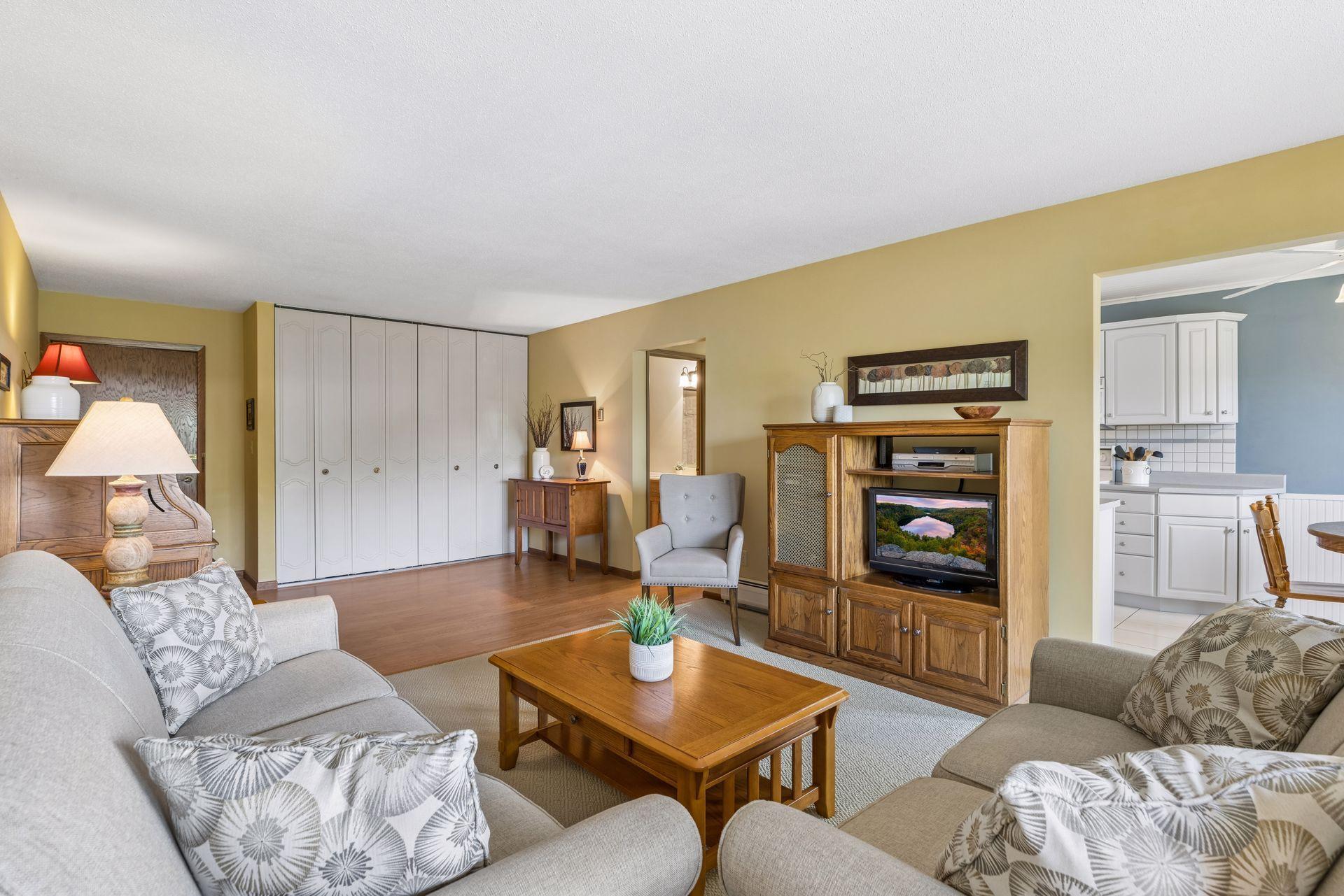 View of Residential at 2700 Oxford Street #140, Roseville MN 55113, Roseville (5 of 26) - Mike Wilen | Minnesota Team Real Estate