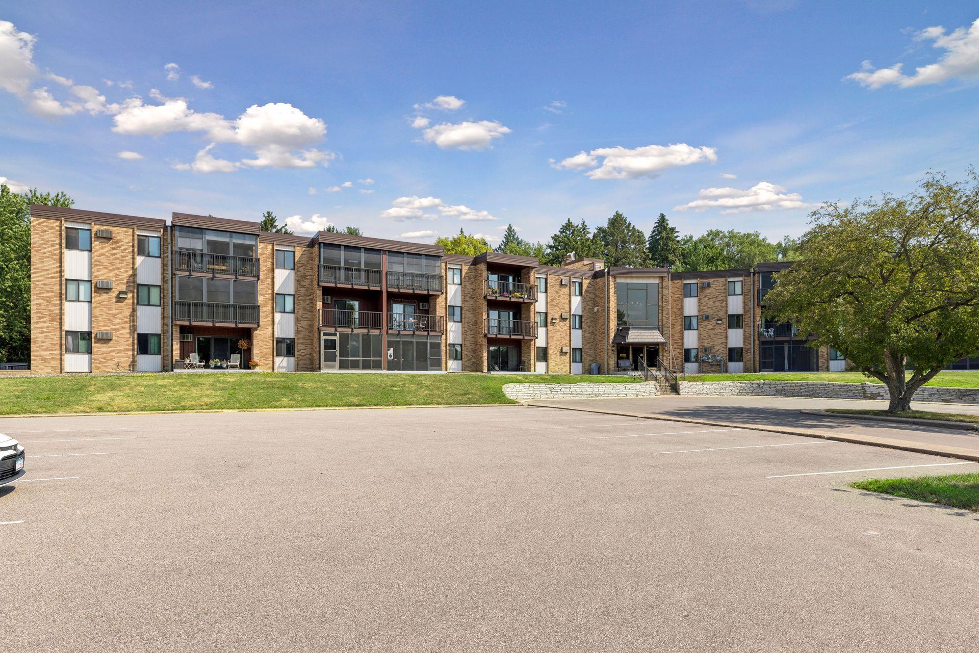 View of Residential at 2700 Oxford Street #140, Roseville MN 55113, Roseville (26 of 26) - Mike Wilen | Minnesota Team Real Estate