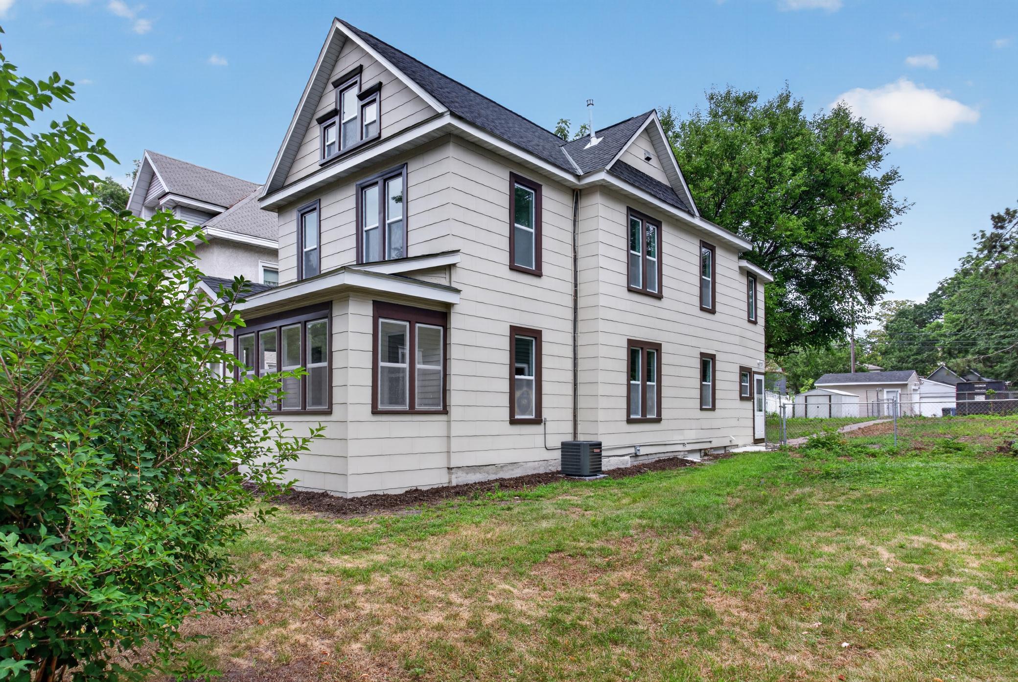 View of Residential Income at 2623 Polk Street, Minneapolis MN 55418, Minneapolis (38 of 52) - Mike Wilen | Minnesota Team Real Estate