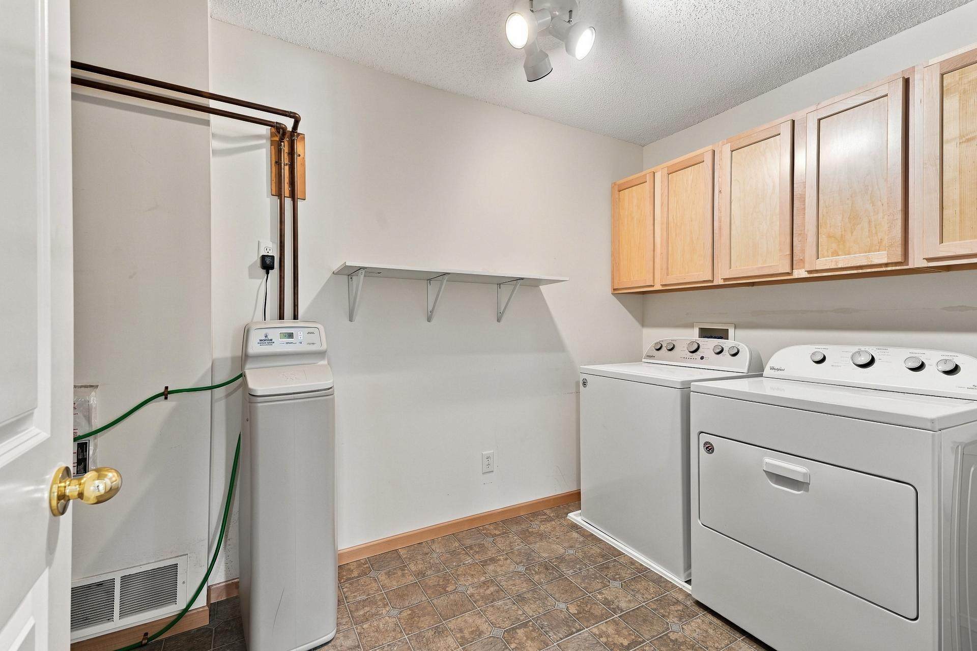 View of Residential at 11021 Oak Grove Circle #C, Woodbury MN 55129, Woodbury (30 of 43) - Mike Wilen | Minnesota Team Real Estate