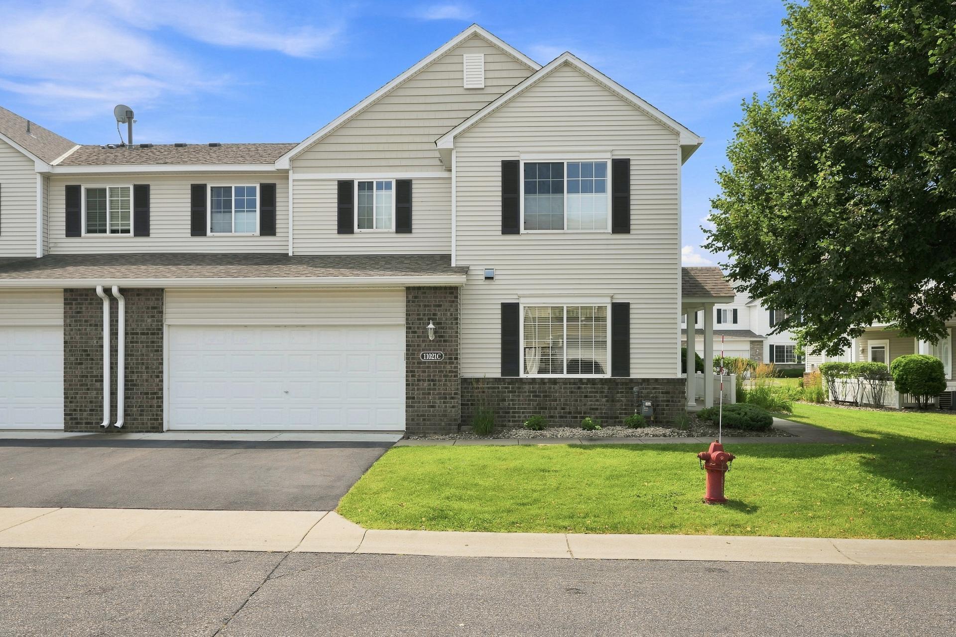 View of (TH) Quad/4 Corners at 11021 Oak Grove Circle #C, Woodbury - Mike Wilen | Minnesota Team Real Estate