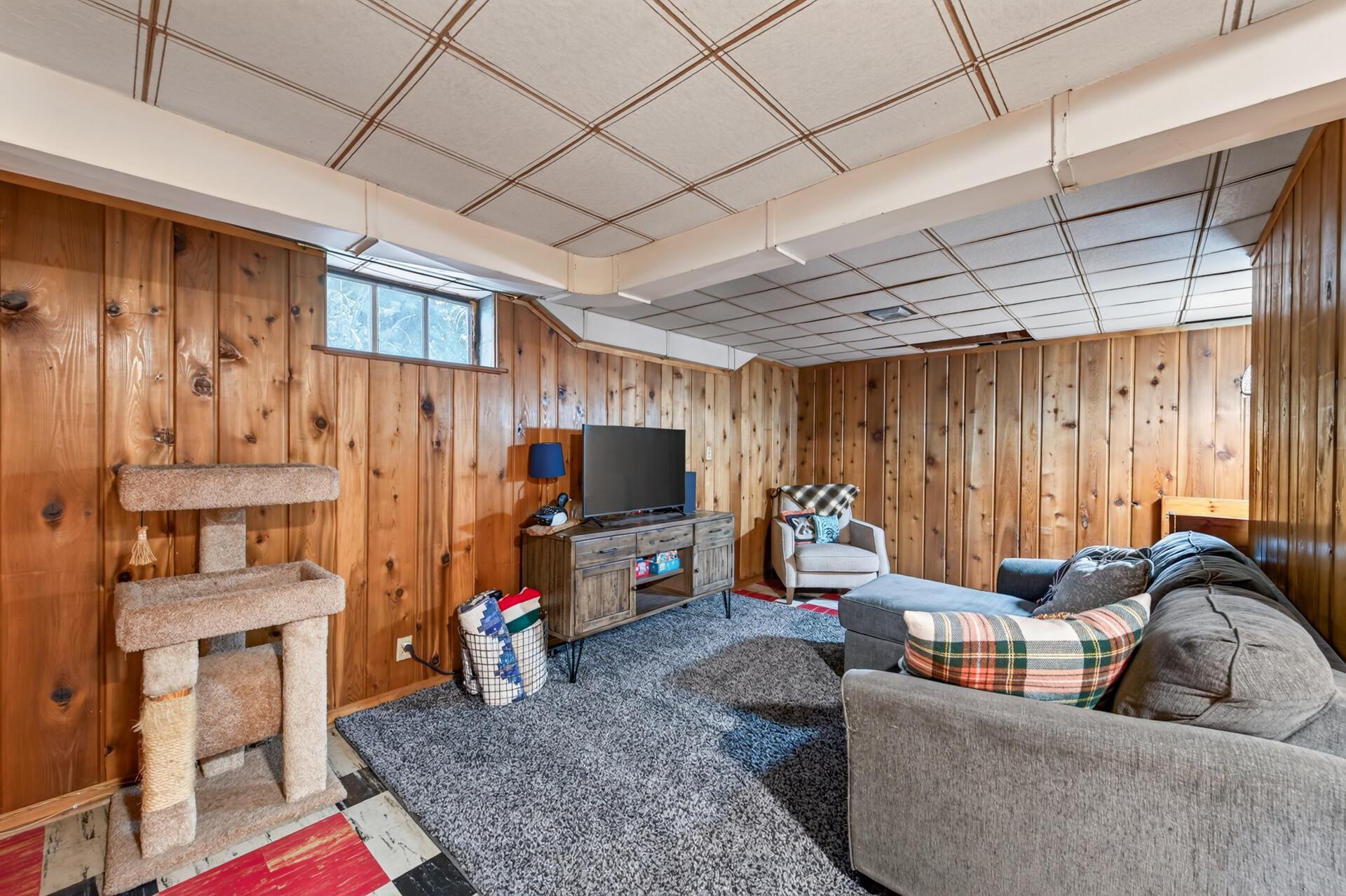 View of Residential at 1156 Englewood Avenue, Saint Paul MN 55104, Saint Paul (20 of 30) - Mike Wilen | Minnesota Team Real Estate