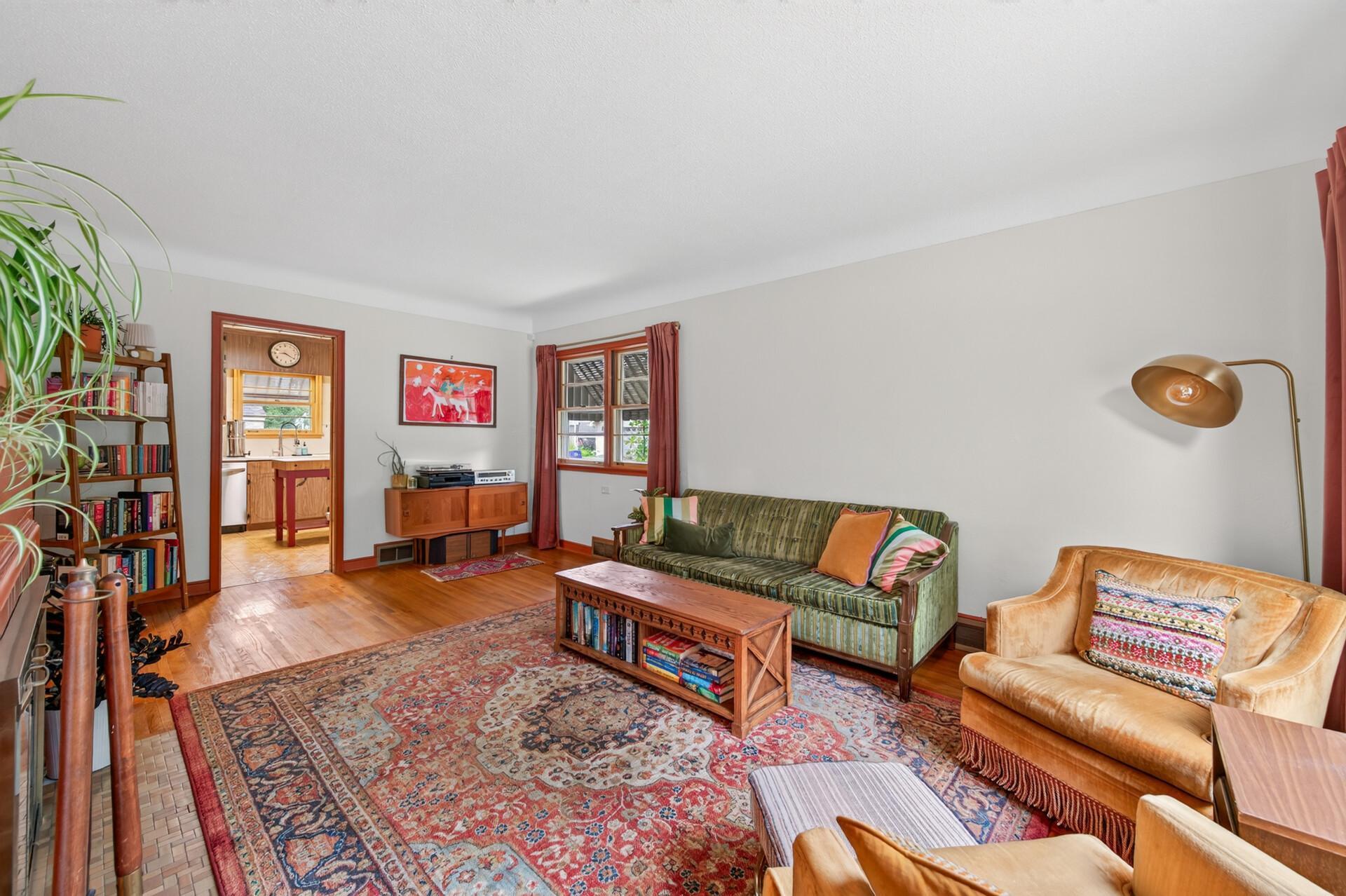 View of Residential at 1156 Englewood Avenue, Saint Paul MN 55104, Saint Paul (5 of 30) - Mike Wilen | Minnesota Team Real Estate