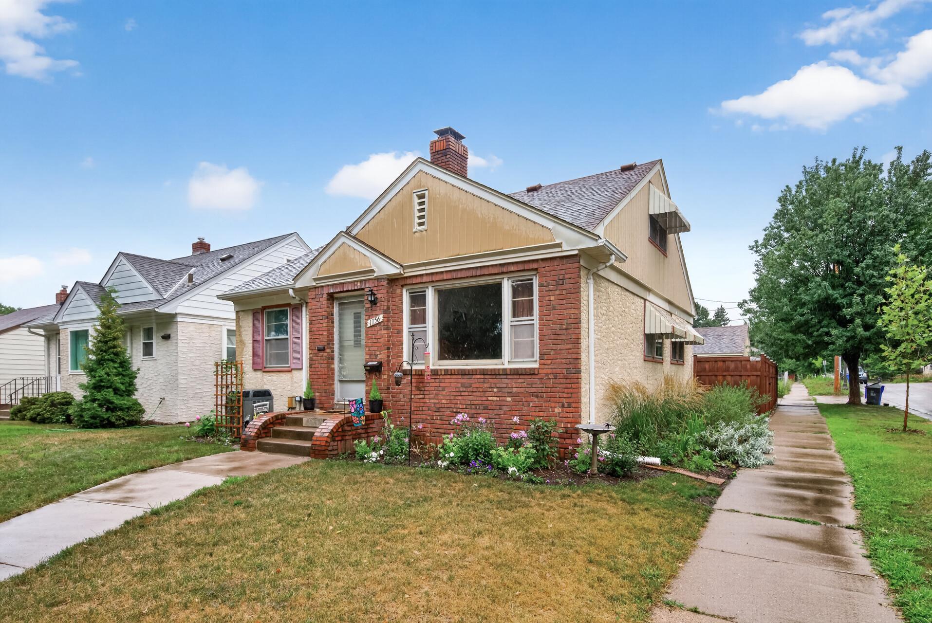 View of Residential at 1156 Englewood Avenue, Saint Paul MN 55104, Saint Paul (3 of 30) - Mike Wilen | Minnesota Team Real Estate