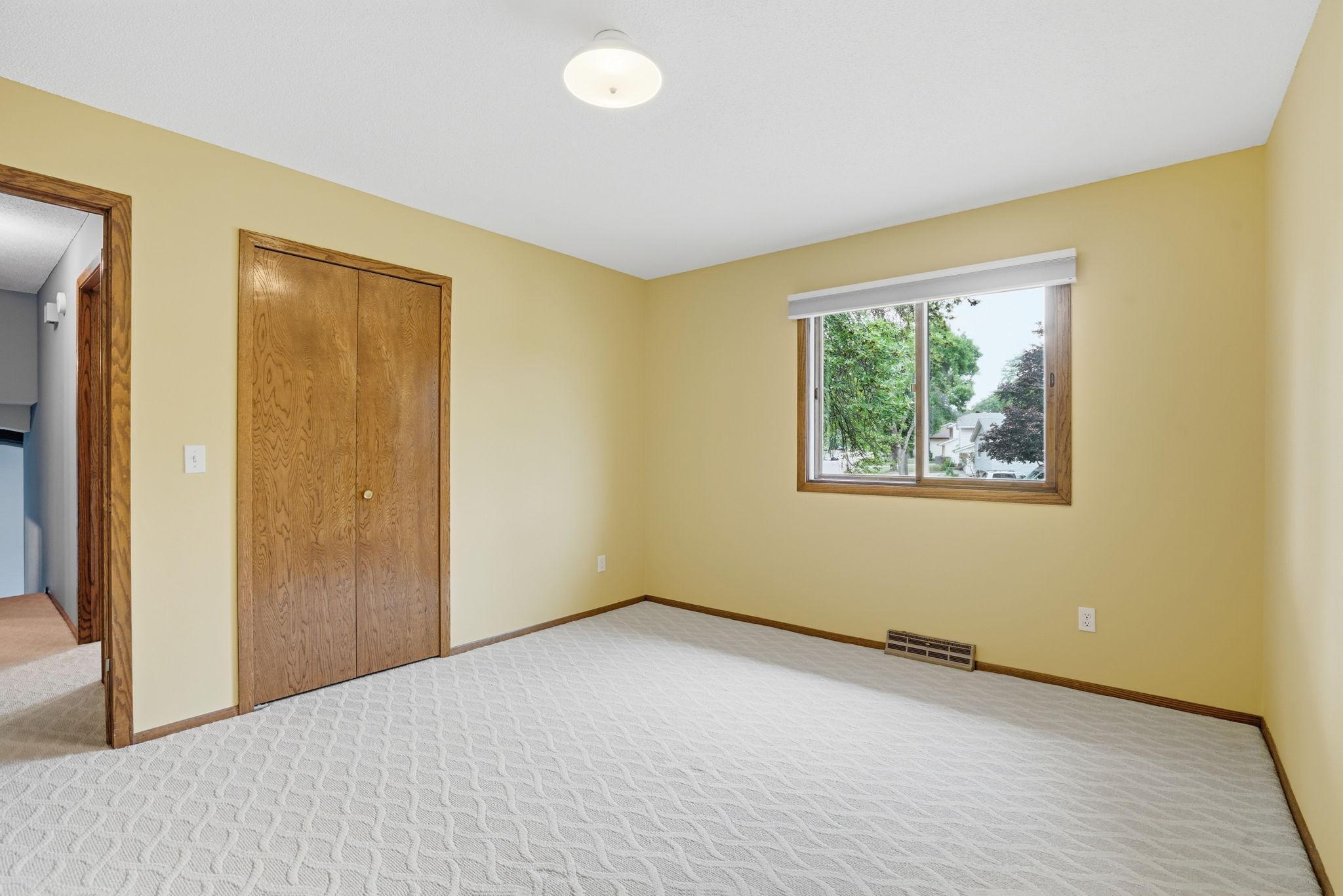 View of Residential at 6207 Edgemont Boulevard, Brooklyn Park MN 55428, Brooklyn Park (21 of 40) - Mike Wilen | Minnesota Team Real Estate