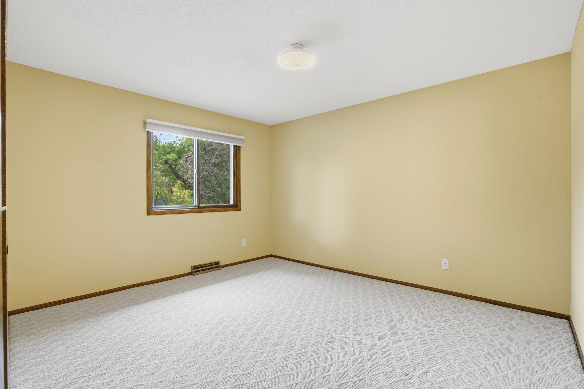 View of Residential at 6207 Edgemont Boulevard, Brooklyn Park MN 55428, Brooklyn Park (20 of 40) - Mike Wilen | Minnesota Team Real Estate