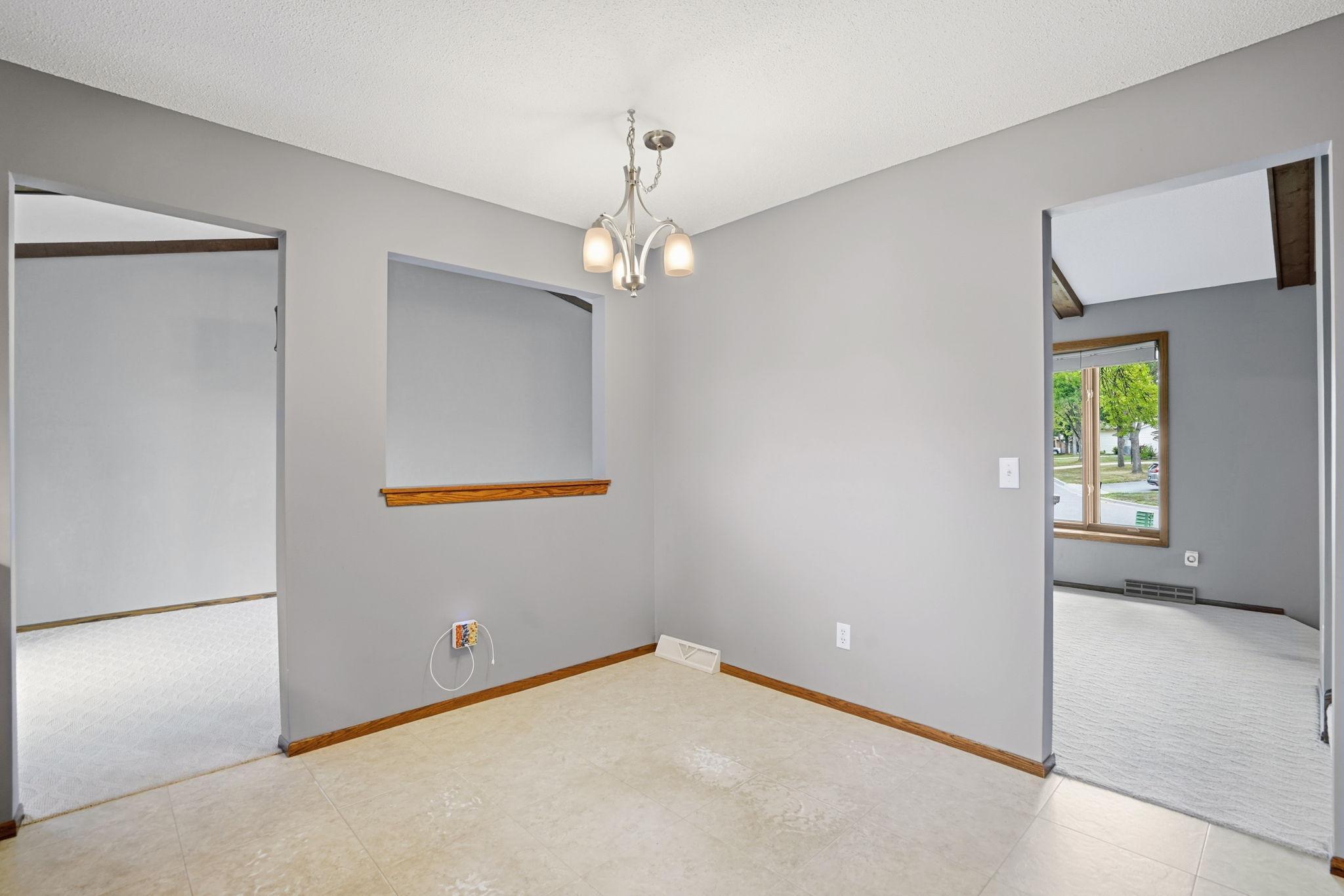 View of Residential at 6207 Edgemont Boulevard, Brooklyn Park MN 55428, Brooklyn Park (13 of 40) - Mike Wilen | Minnesota Team Real Estate