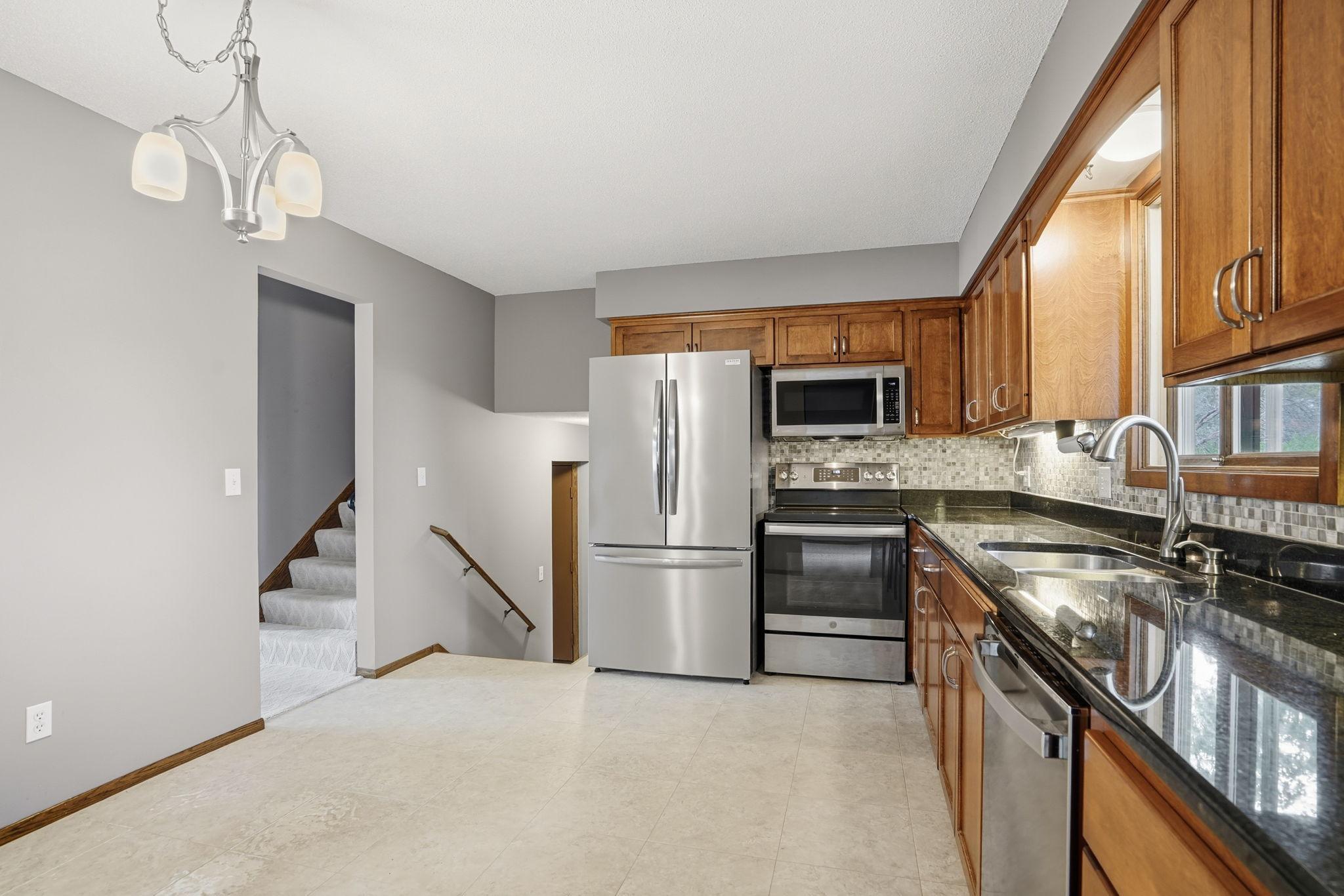 View of Residential at 6207 Edgemont Boulevard, Brooklyn Park MN 55428, Brooklyn Park (2 of 40) - Mike Wilen | Minnesota Team Real Estate