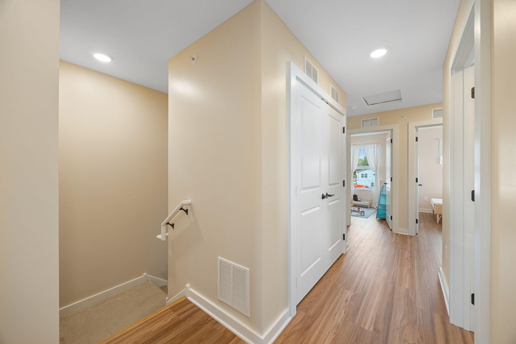 View of Residential at 1339 Howard Street #1, Saint Paul MN 55119, Saint Paul (24 of 38) - Mike Wilen | Minnesota Team Real Estate