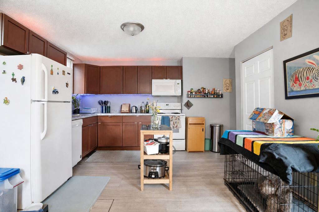 View of Residential Income at 3129 Clinton Avenue, Minneapolis MN 55408, Minneapolis (5 of 30) - Mike Wilen | Minnesota Team Real Estate
