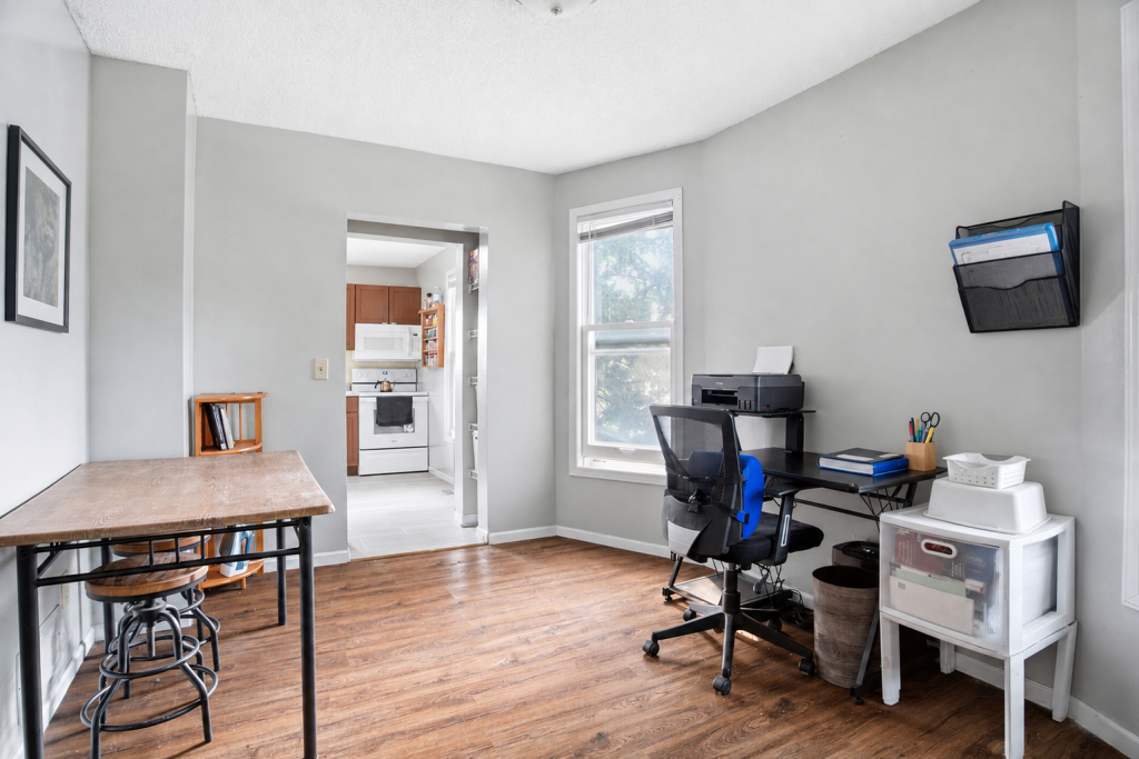 View of Residential Income at 3129 Clinton Avenue, Minneapolis MN 55408, Minneapolis (16 of 30) - Mike Wilen | Minnesota Team Real Estate
