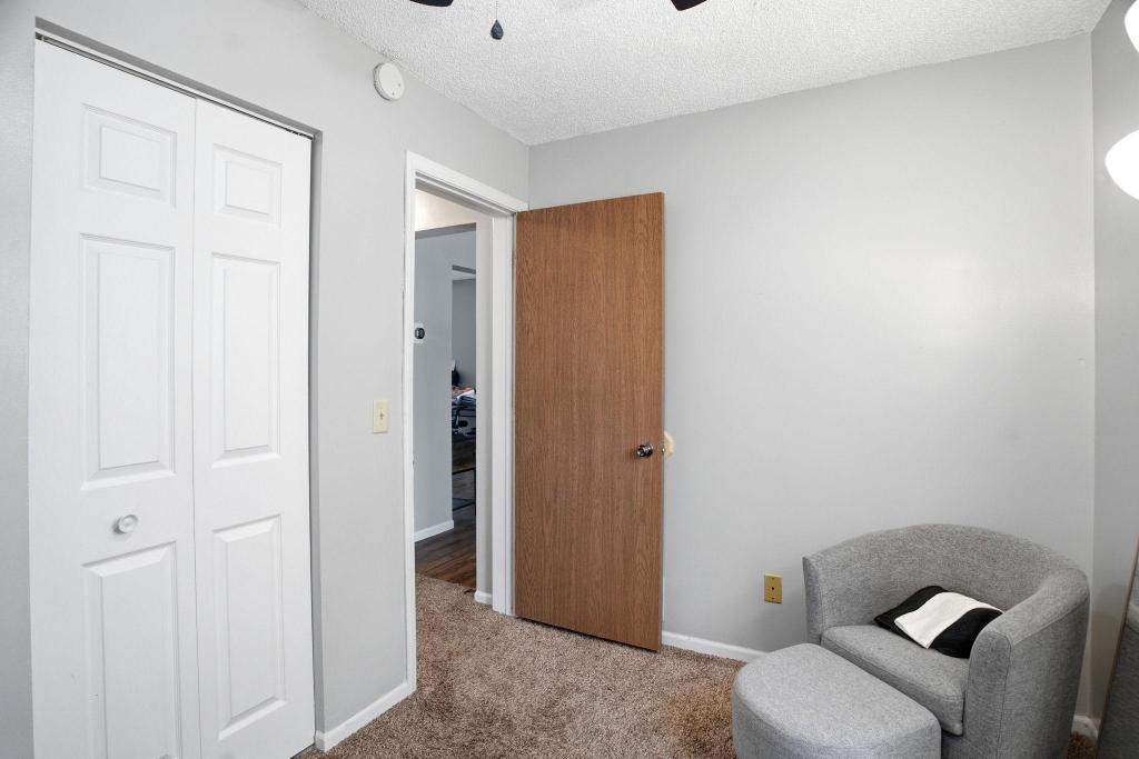 View of Residential Income at 3129 Clinton Avenue, Minneapolis MN 55408, Minneapolis (21 of 30) - Mike Wilen | Minnesota Team Real Estate