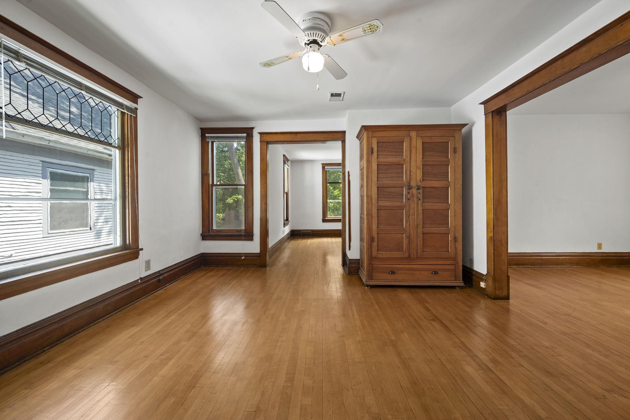 View of Residential Income at 505 8th Avenue, Minneapolis MN 55414, Minneapolis (8 of 37) - Mike Wilen | Minnesota Team Real Estate