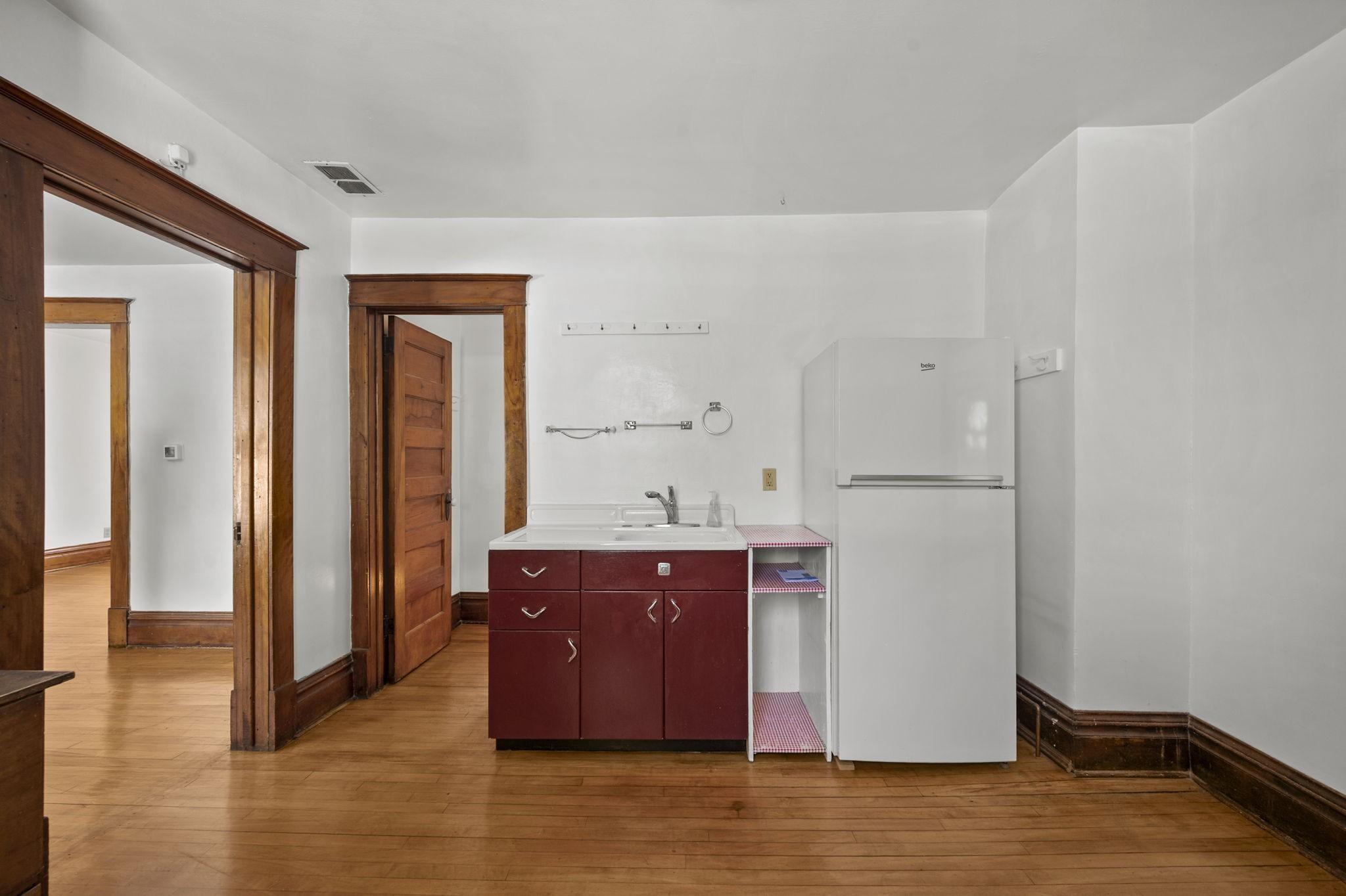 View of Residential Income at 505 8th Avenue, Minneapolis MN 55414, Minneapolis (11 of 37) - Mike Wilen | Minnesota Team Real Estate
