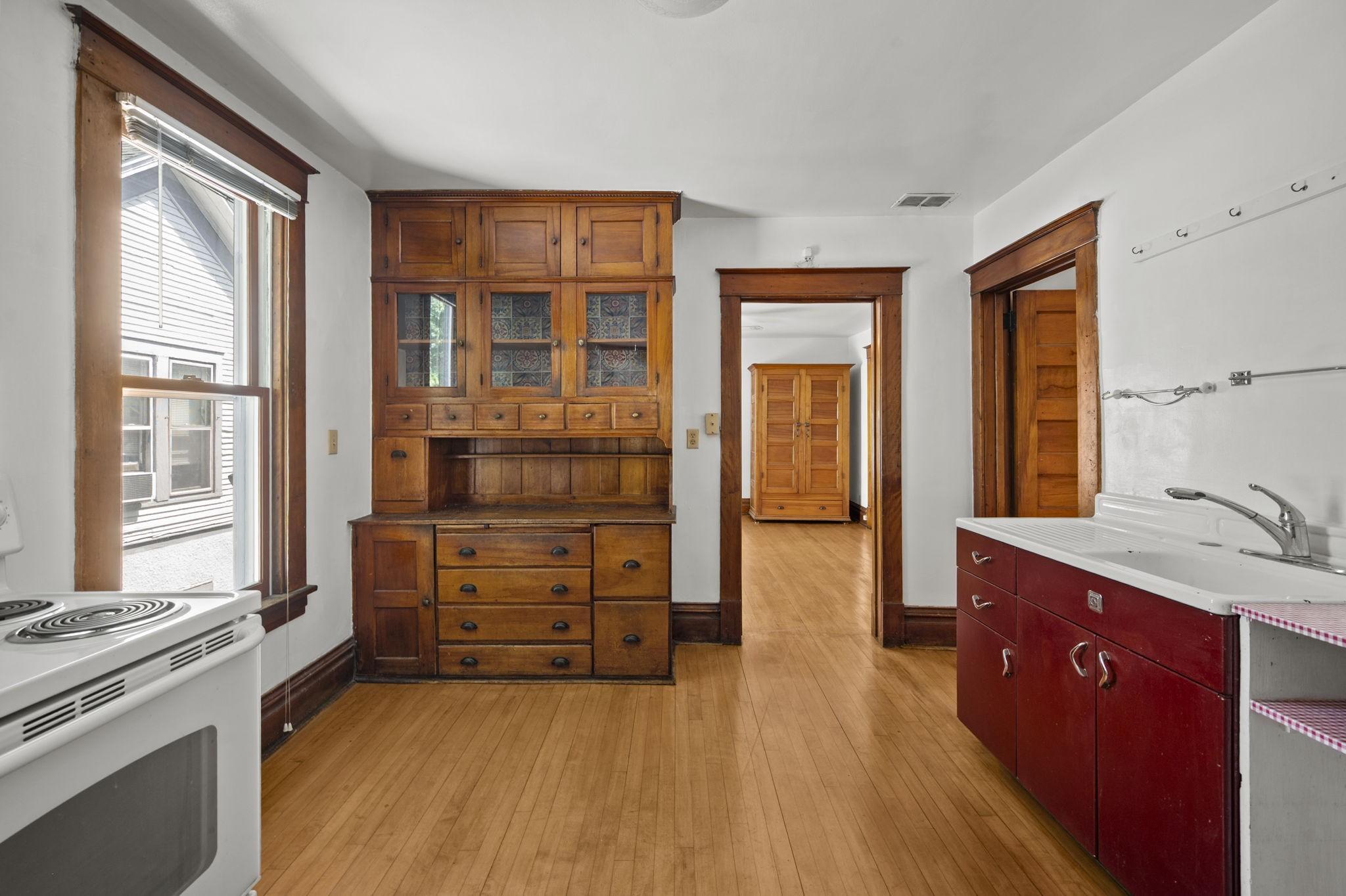 View of Residential Income at 505 8th Avenue, Minneapolis MN 55414, Minneapolis (10 of 37) - Mike Wilen | Minnesota Team Real Estate