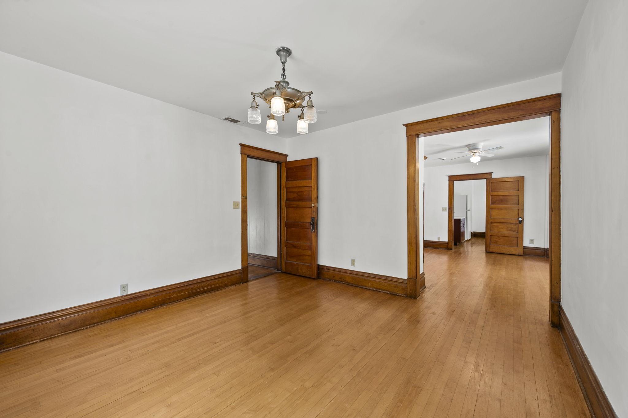 View of Residential Income at 505 8th Avenue, Minneapolis MN 55414, Minneapolis (7 of 37) - Mike Wilen | Minnesota Team Real Estate