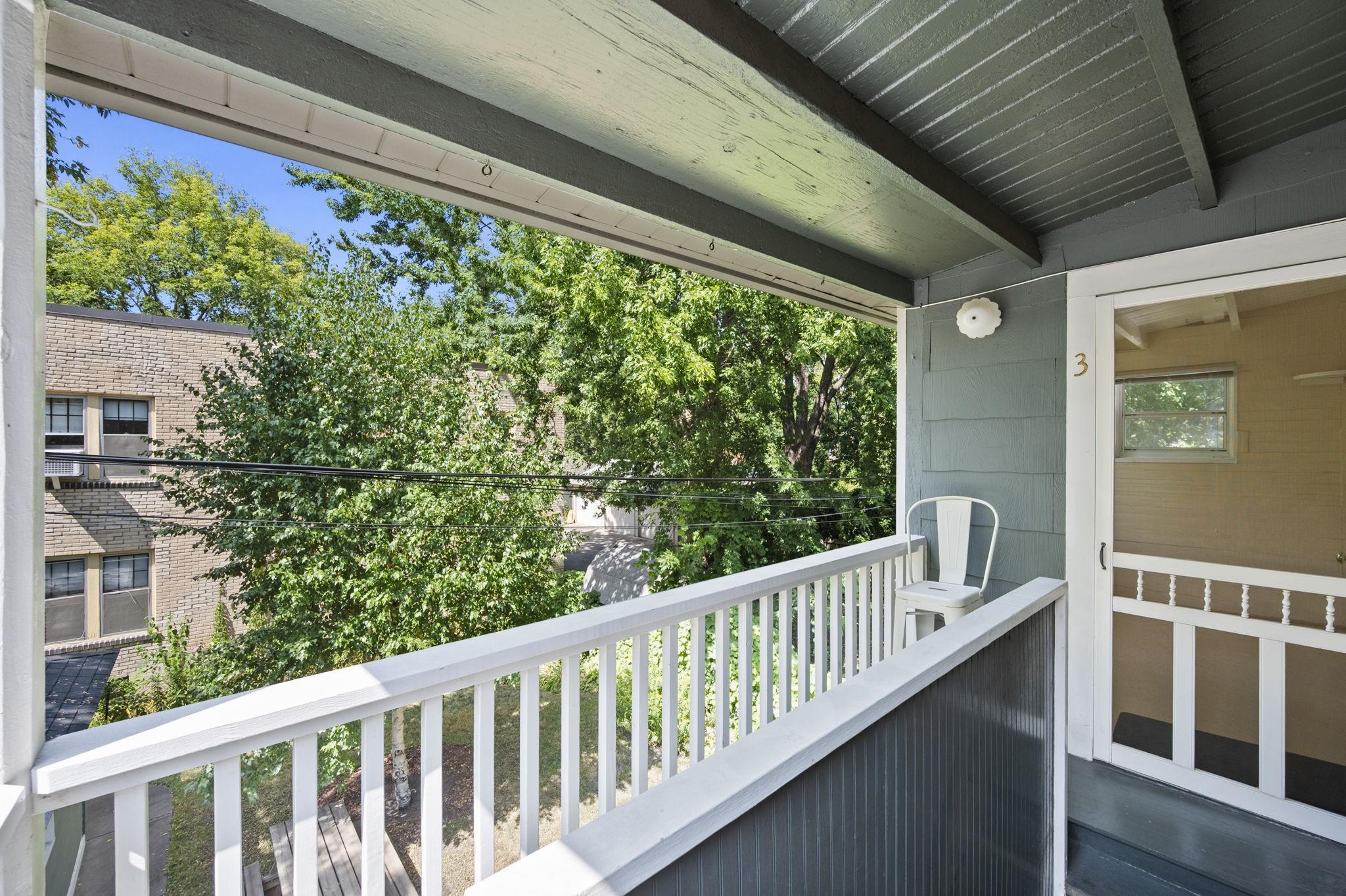 View of Residential Income at 505 8th Avenue, Minneapolis MN 55414, Minneapolis (17 of 37) - Mike Wilen | Minnesota Team Real Estate